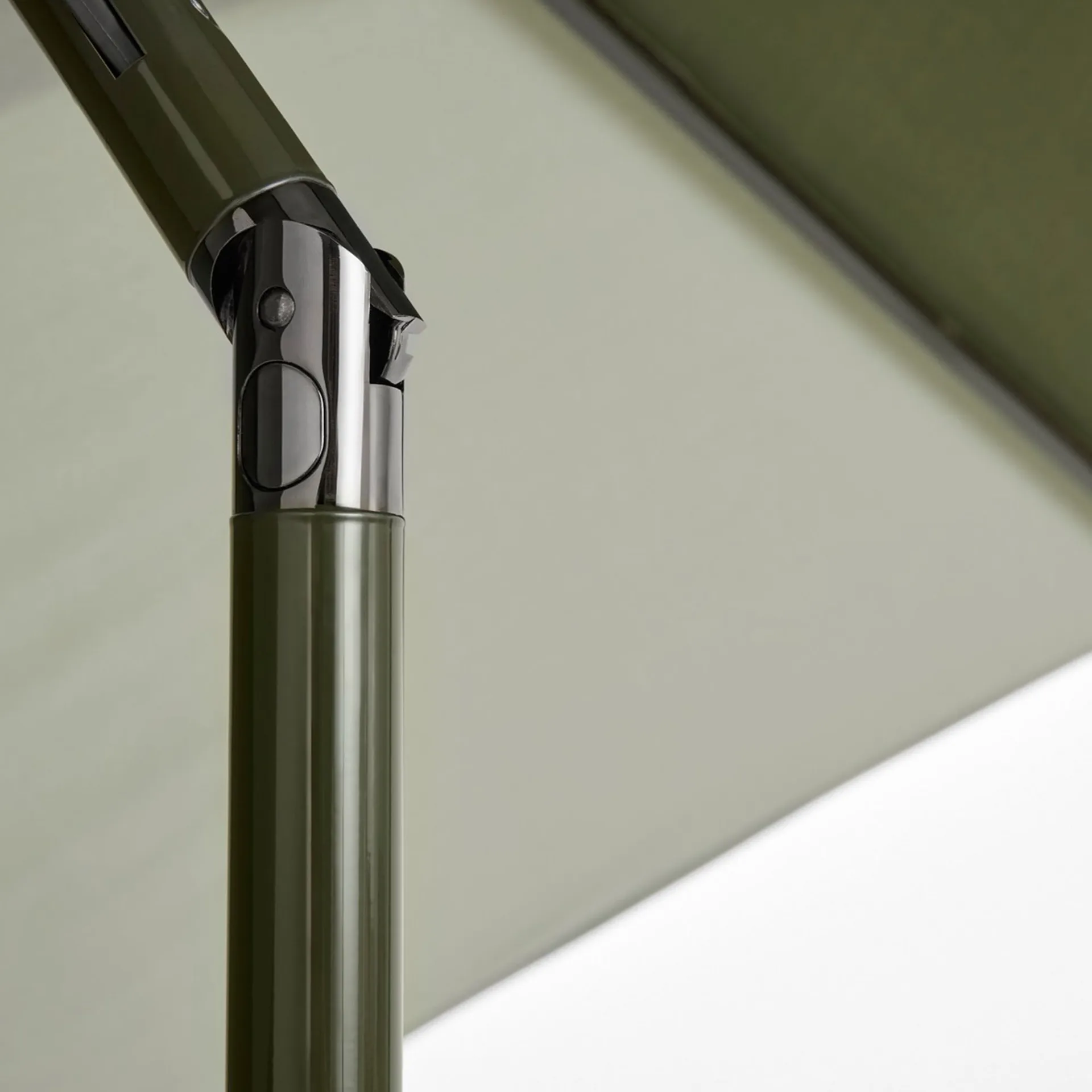 Terrazza Hexagon parasol, Green-dark green HAY