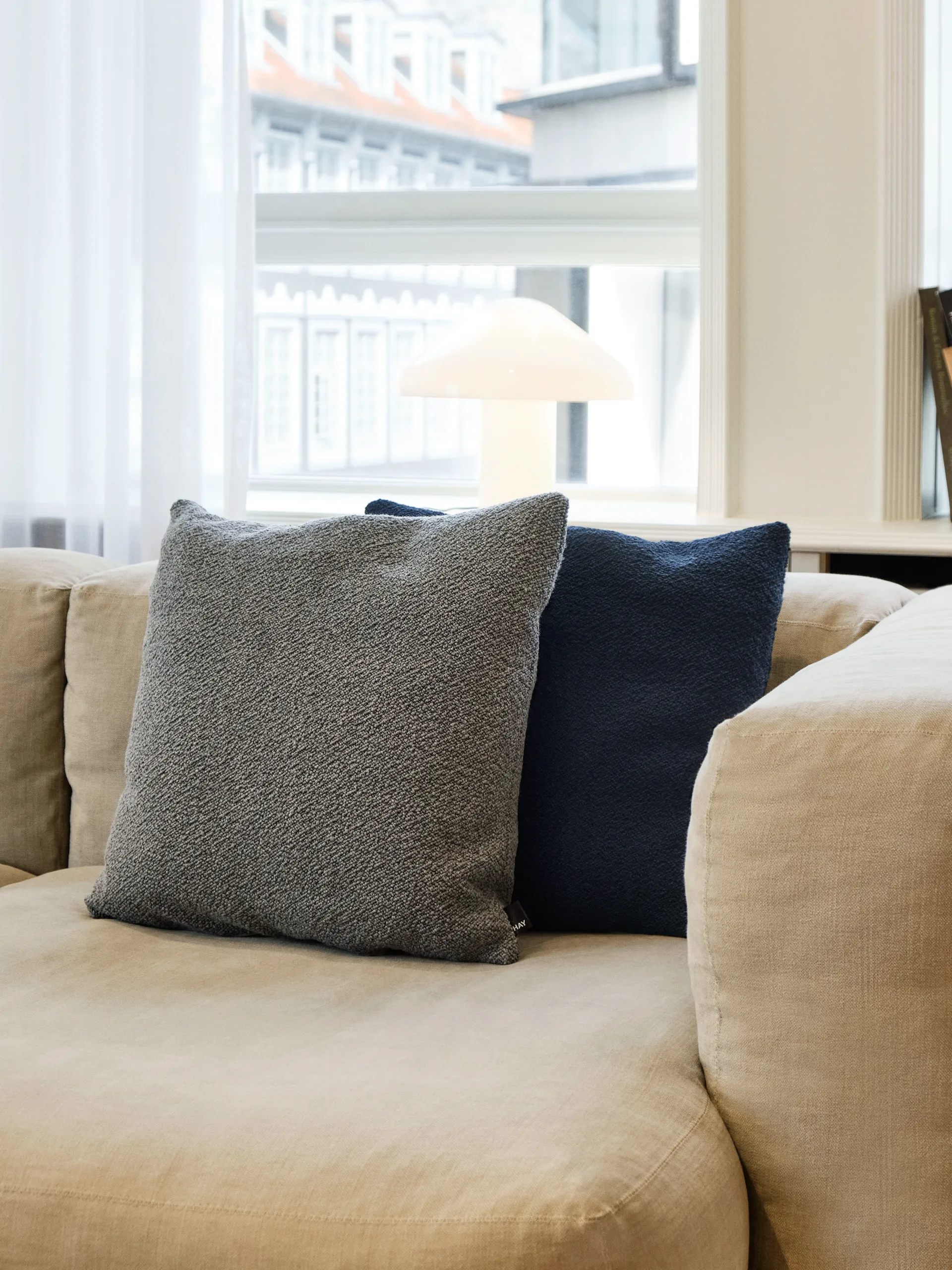 Texture pude 50x50 cm, Grey HAY