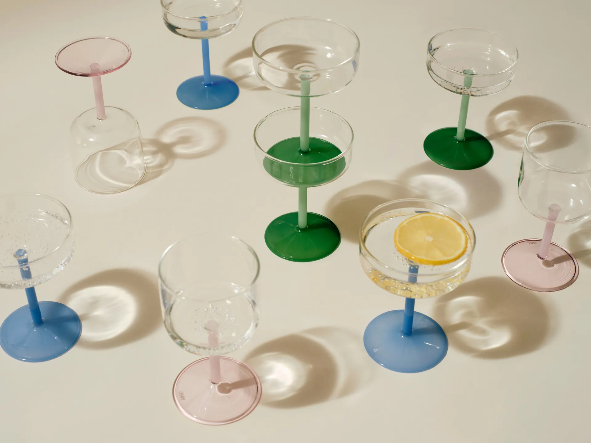 Tint vinglas 25 cl 2-pak, Blå/Klar HAY