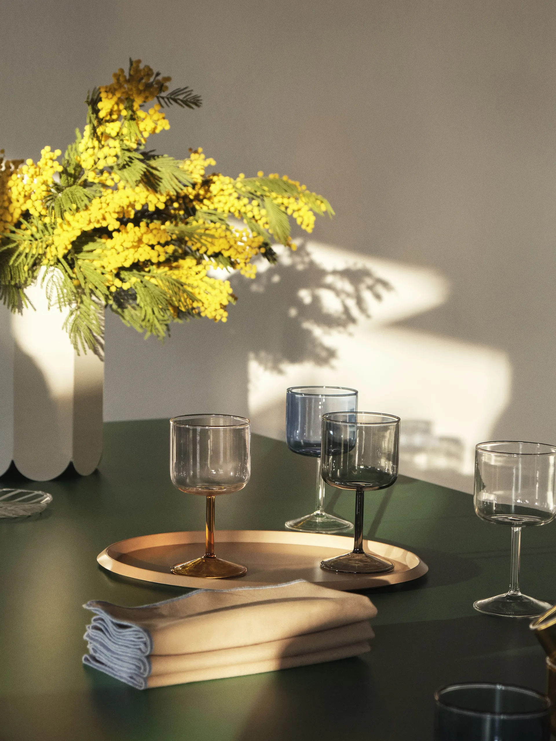 Tint vinglas 25 cl 2-pak, Lyserød/Gul HAY