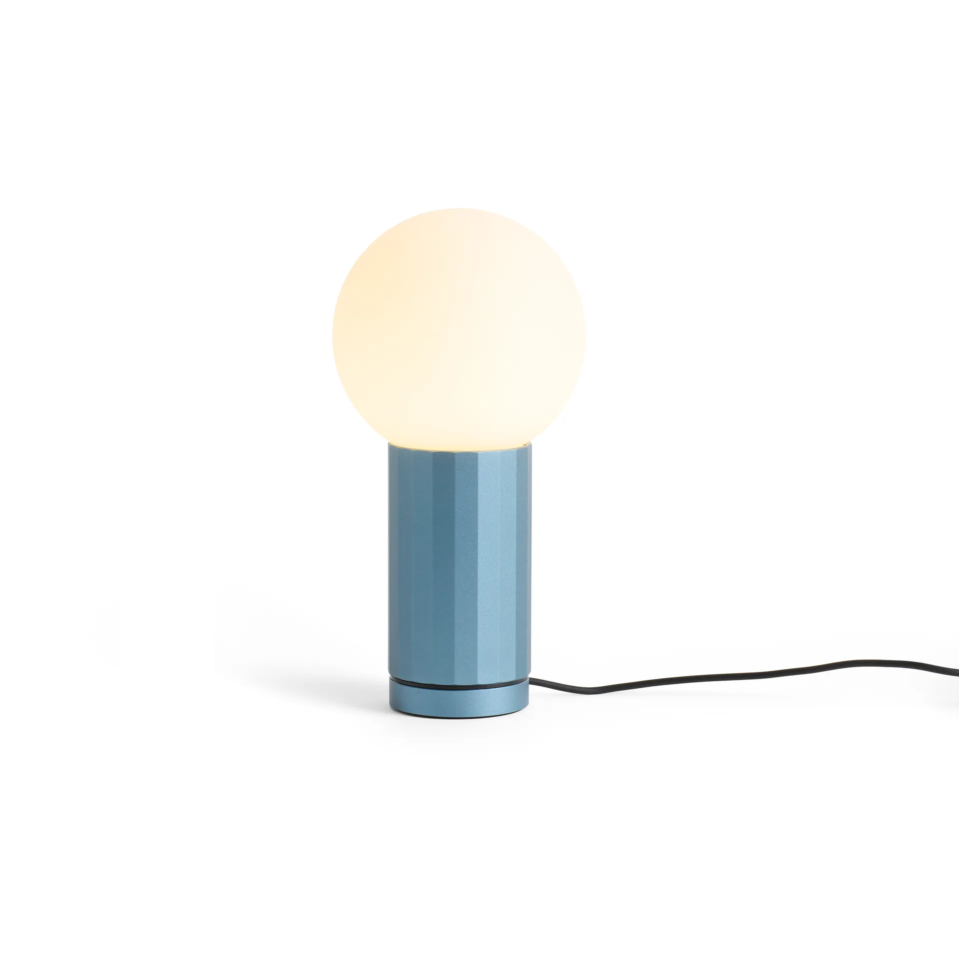 Turn On bordlampe G9, Blue HAY