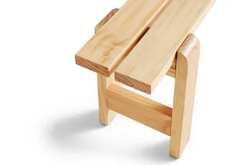 Weekday bænk 140x23 cm lakeret fyrretræ - Natural - HAY