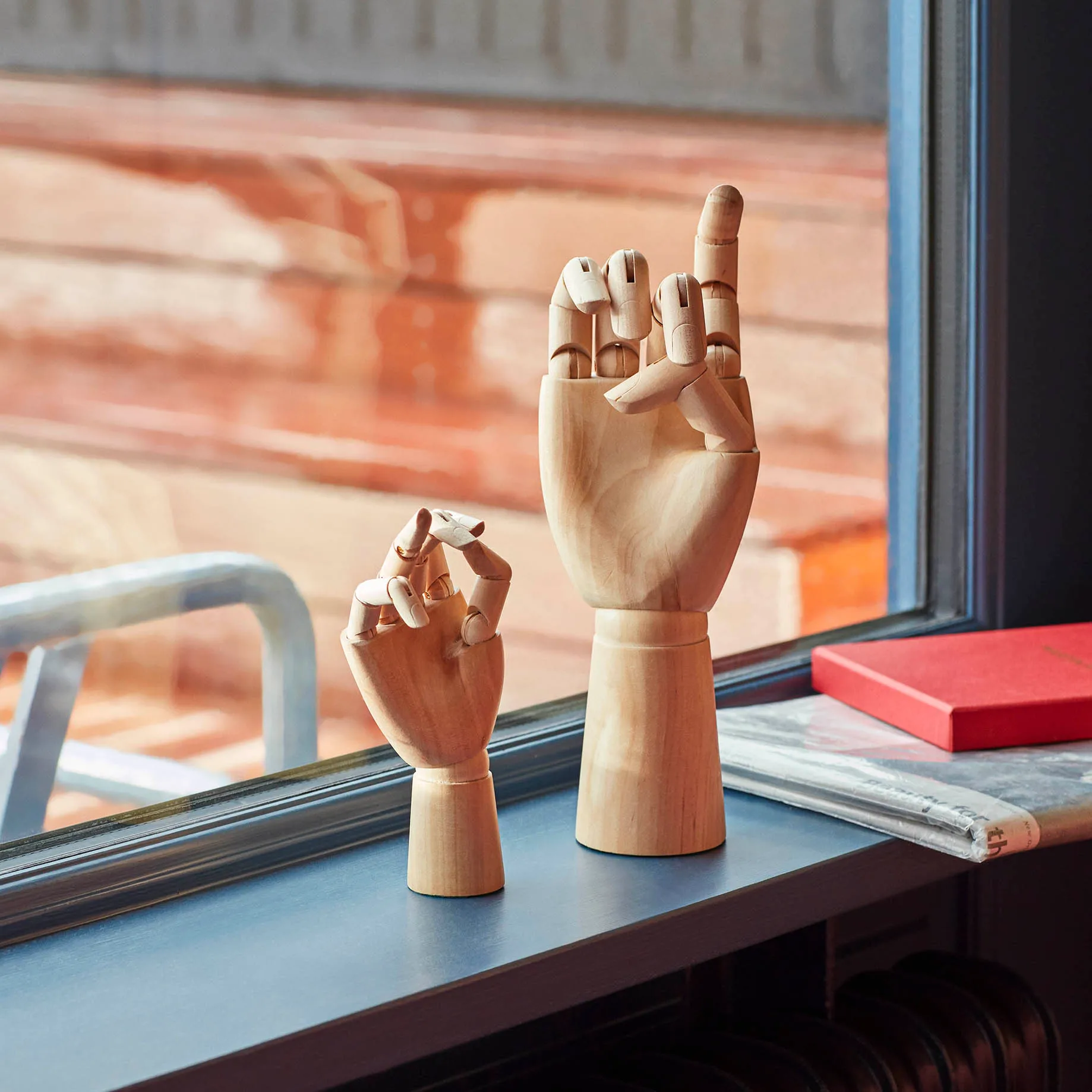 Wooden Hand træhånd, Small (13,5 cm) HAY