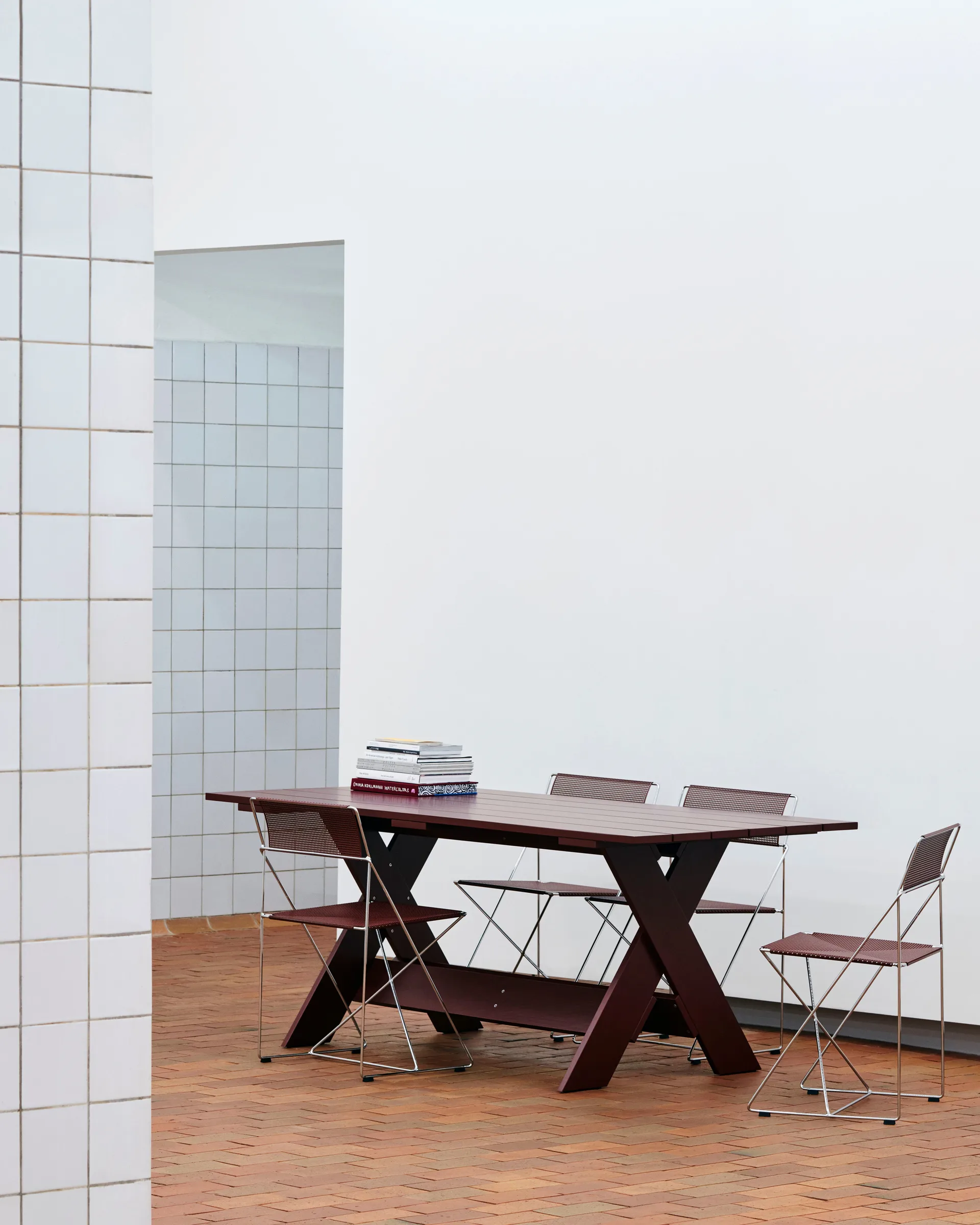 X-Line Indoor Outdoor stol, Iron red-hot galvaniseret HAY