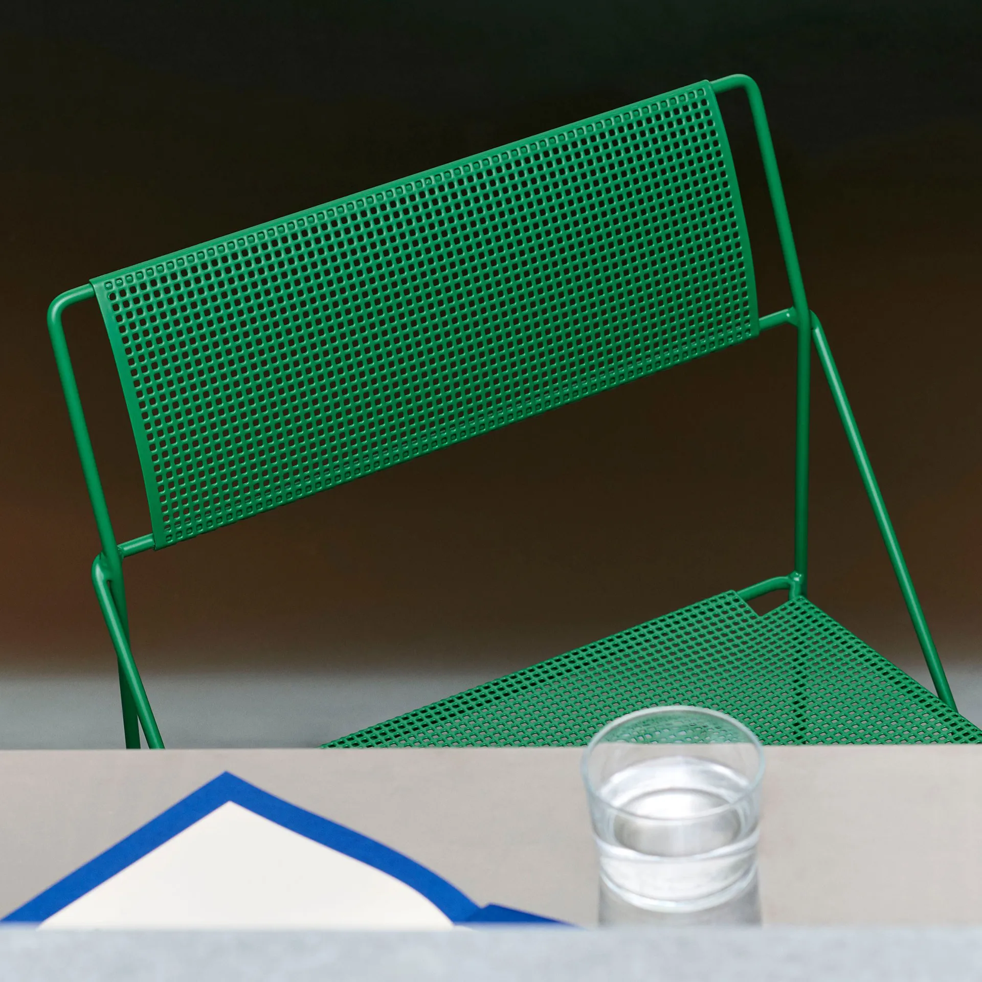 X-Line Indoor Outdoor stol, Leek green HAY