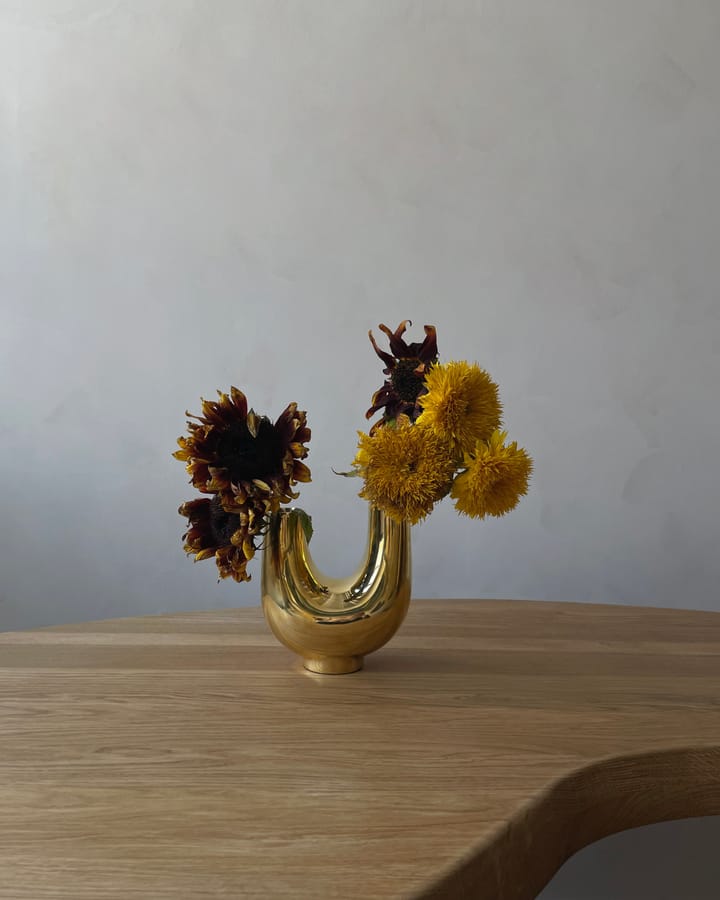 Kazumi vase, Messing Hein Studio