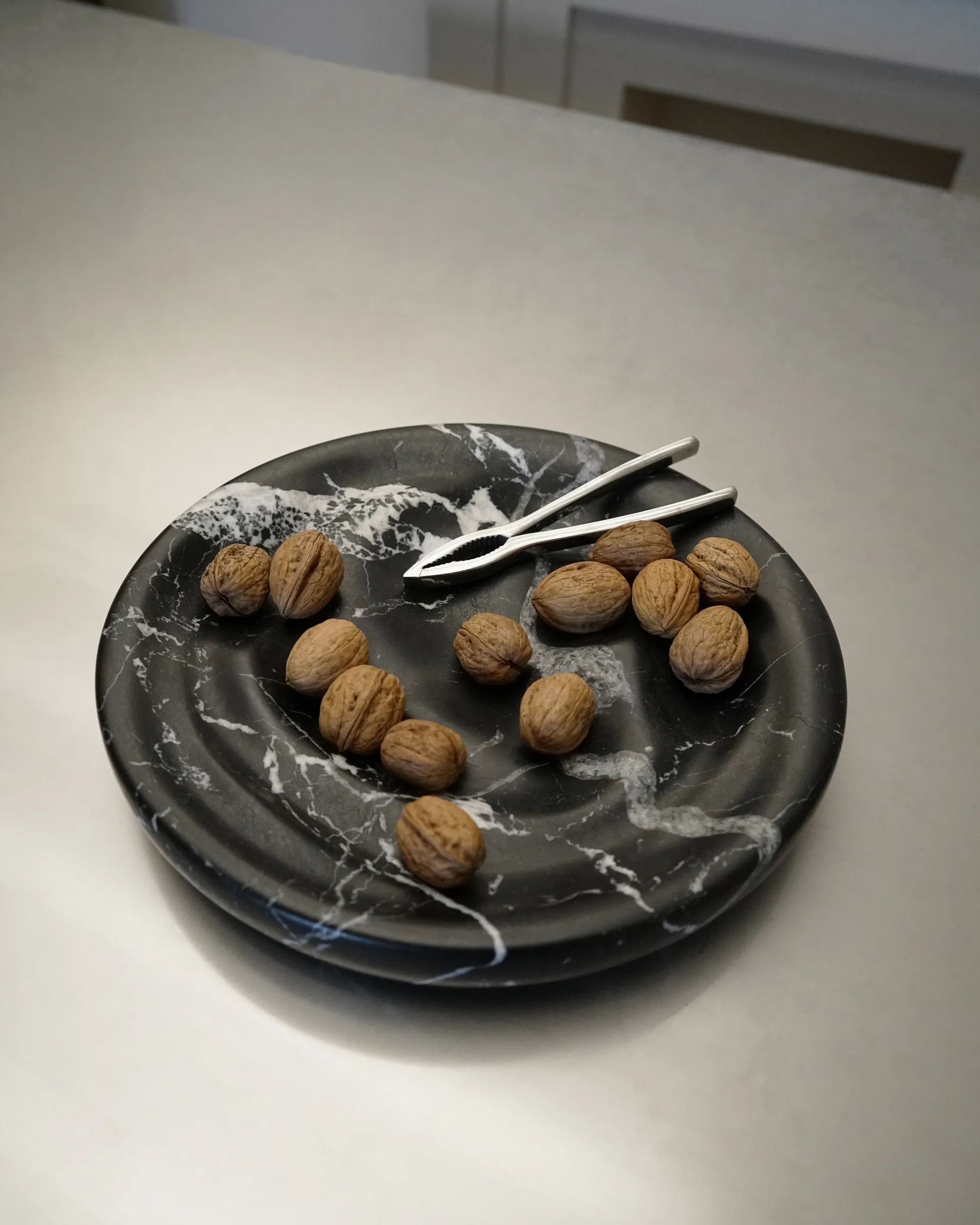 Ripple skål Ø30 cm, Black marble Hein Studio