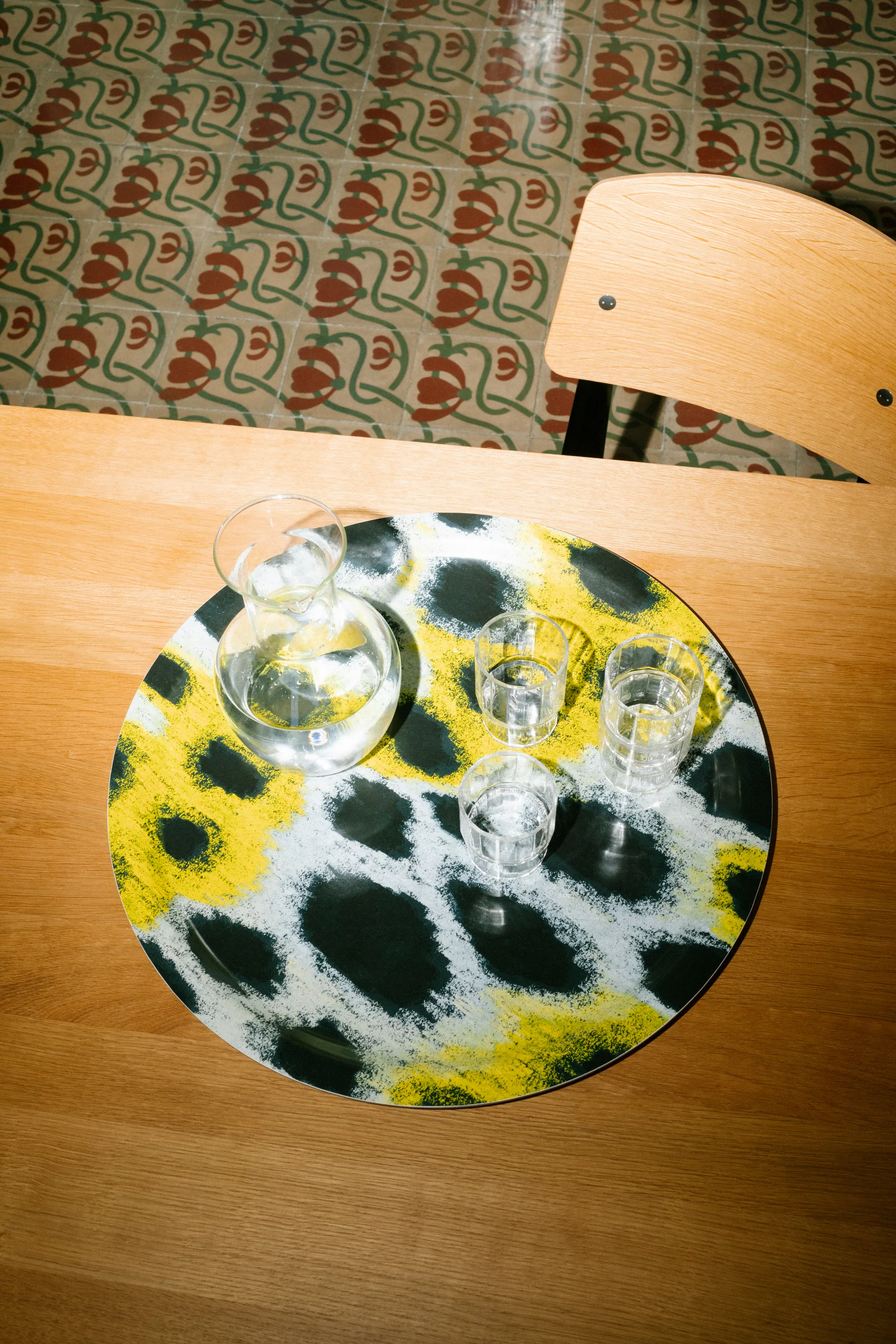 Monster bakke Medium Ø49 cm, White-yellow-black Hem