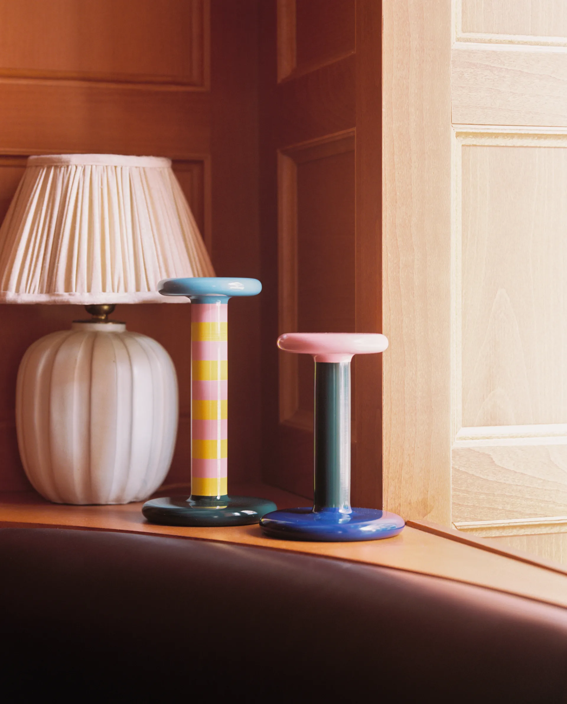 Pesa lysestage Medium 18 cm, Pink-black green-night blue Hem