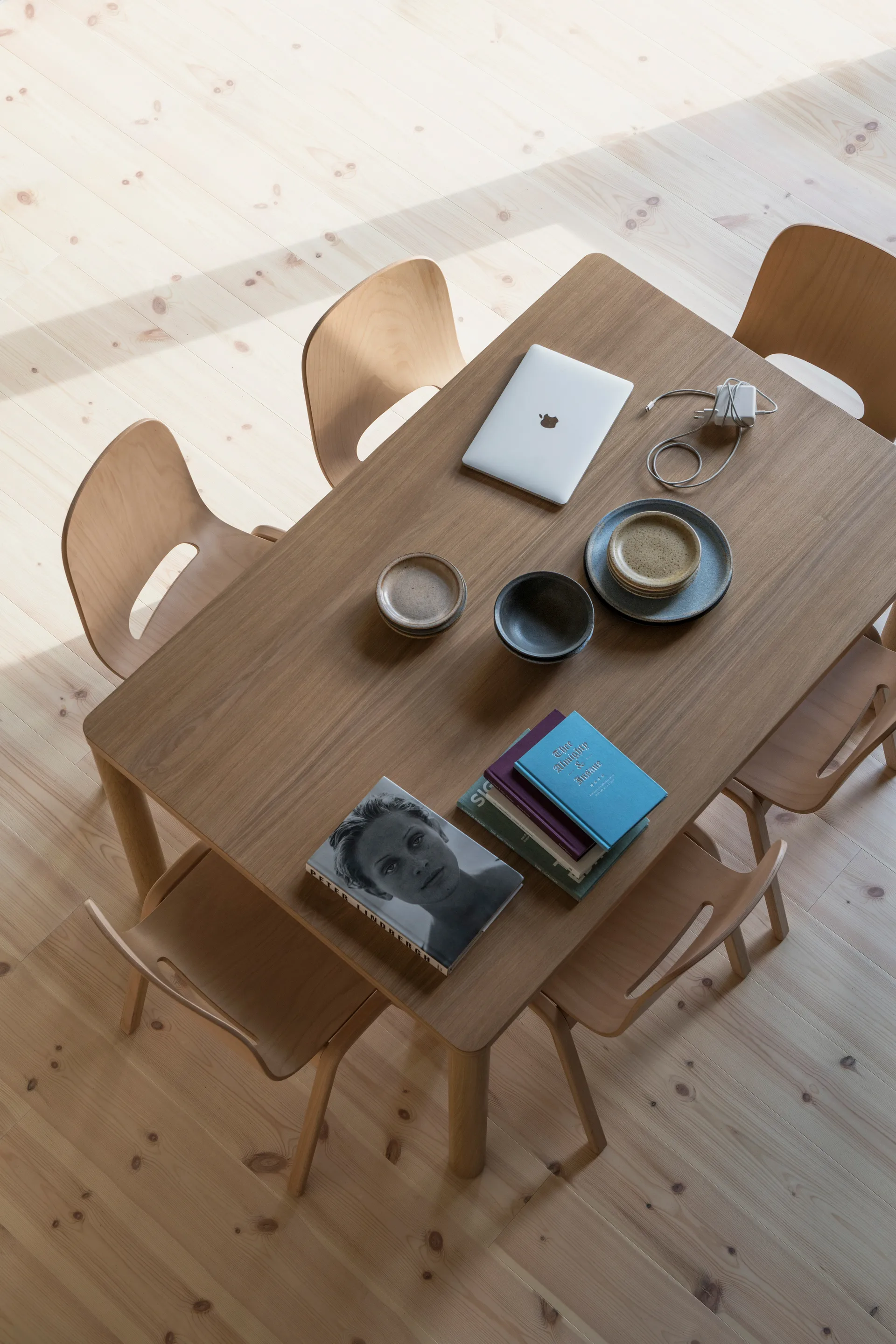 Touchwood stol, Bøg Hem