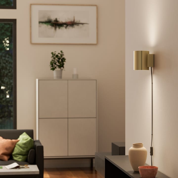 Evoke væglampe small, Satin brass Herstal