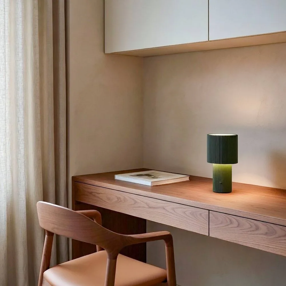 Iluma bordlampe portabel, olivgrøn Herstal