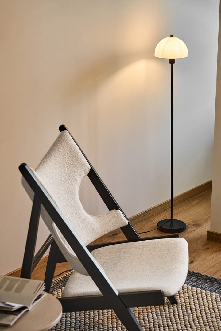Vienda gulvlampe, Sort/Opalglas Herstal