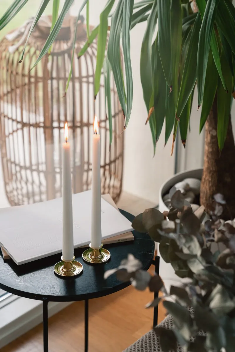 Basso lav lysestage, Solid messing Hilke Collection