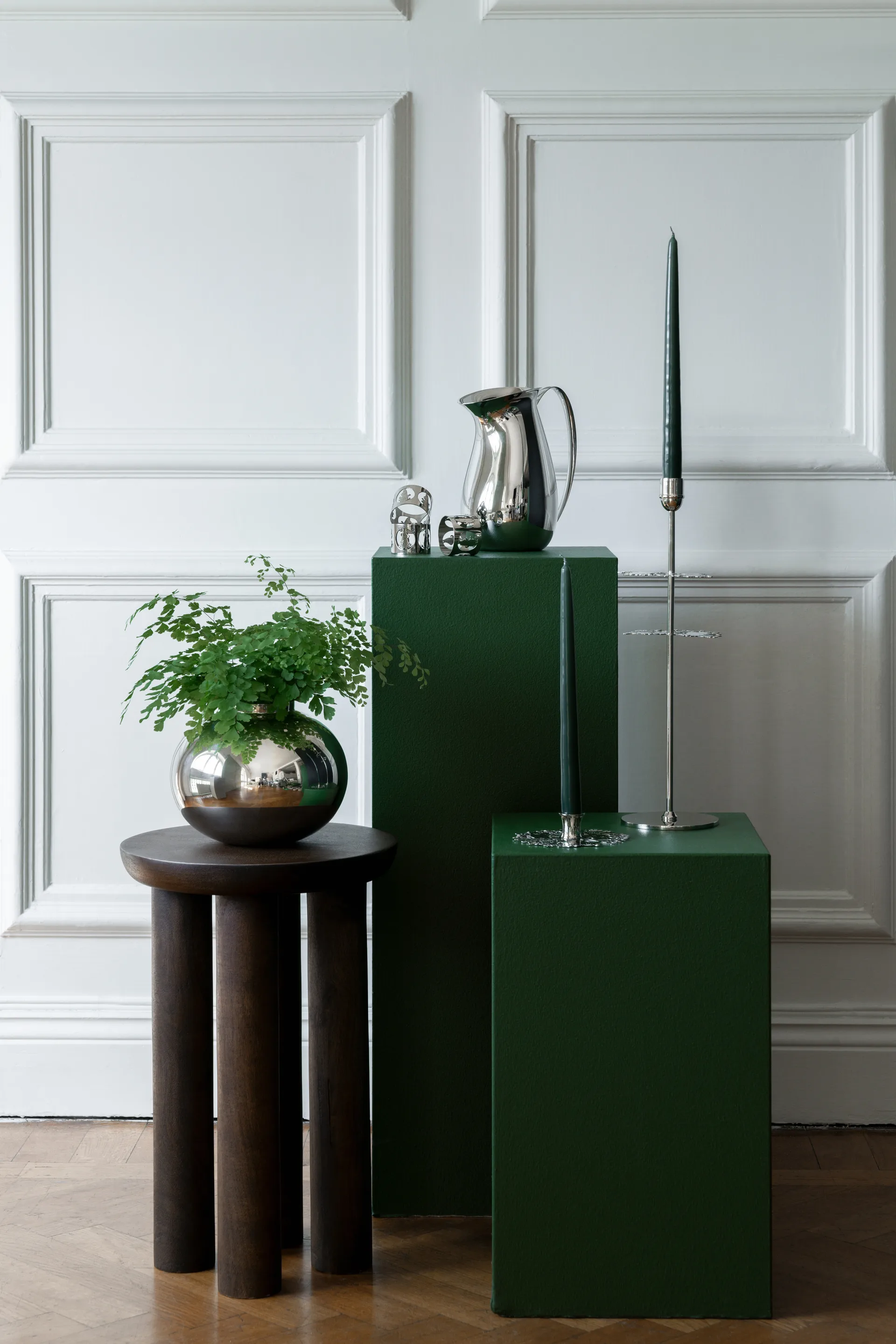 Hilke X Mumitrold No.2 lysestage, Forniklet messing Hilke Collection