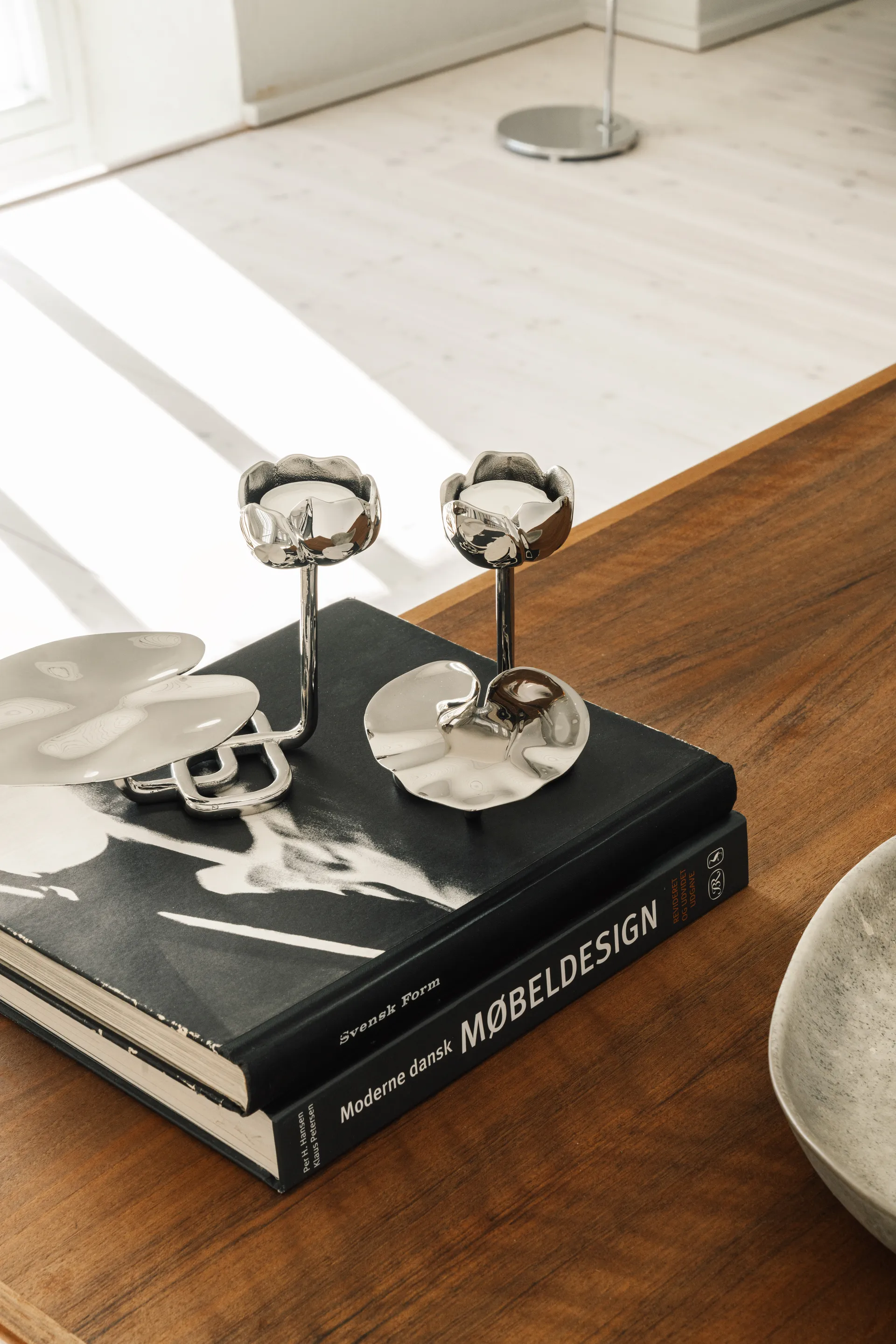 Ninfea No.1 lysestage, Forkromet messing Hilke Collection