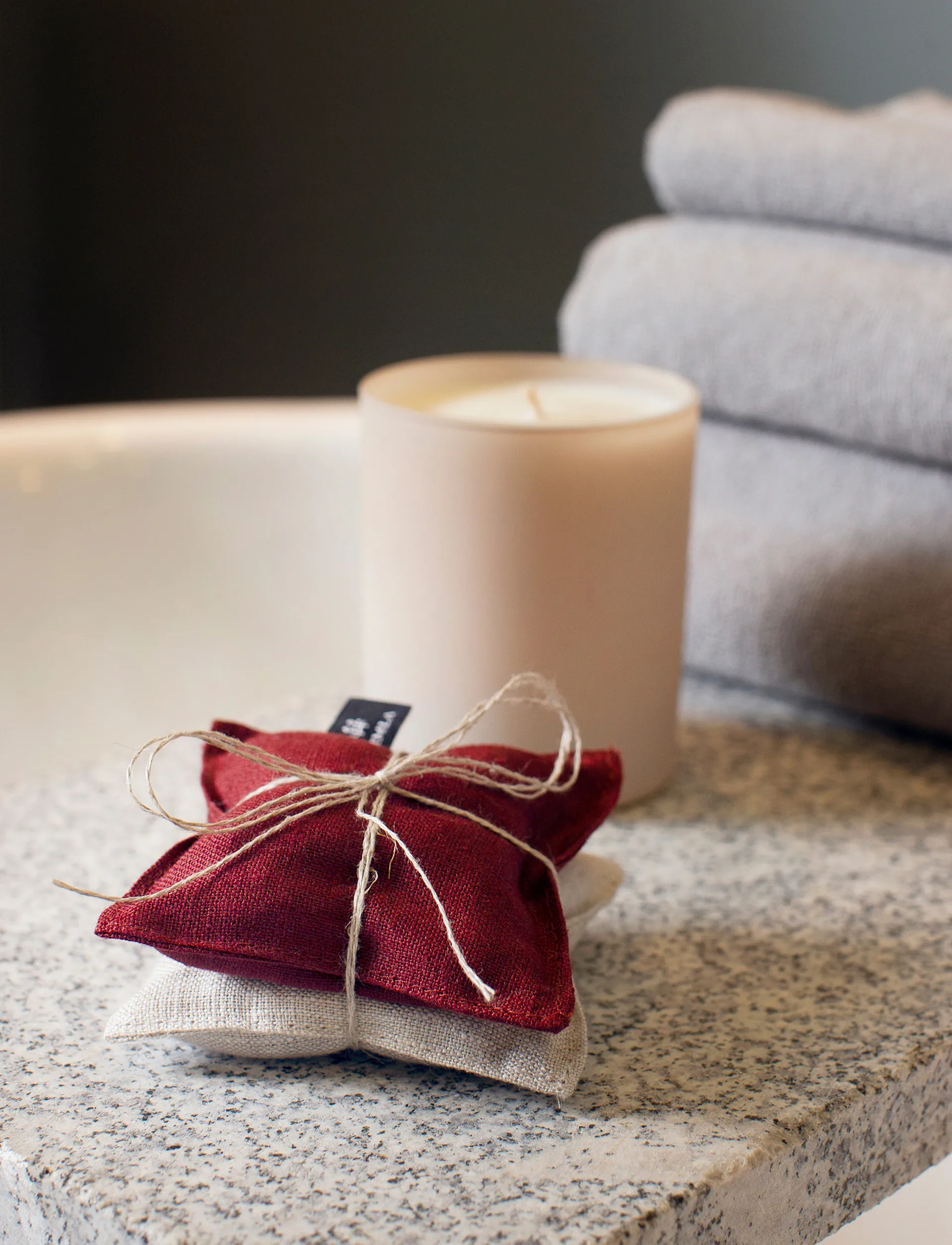 Lavendel duftpude 9x9 cm, Lingonberry-oatmeal Himla