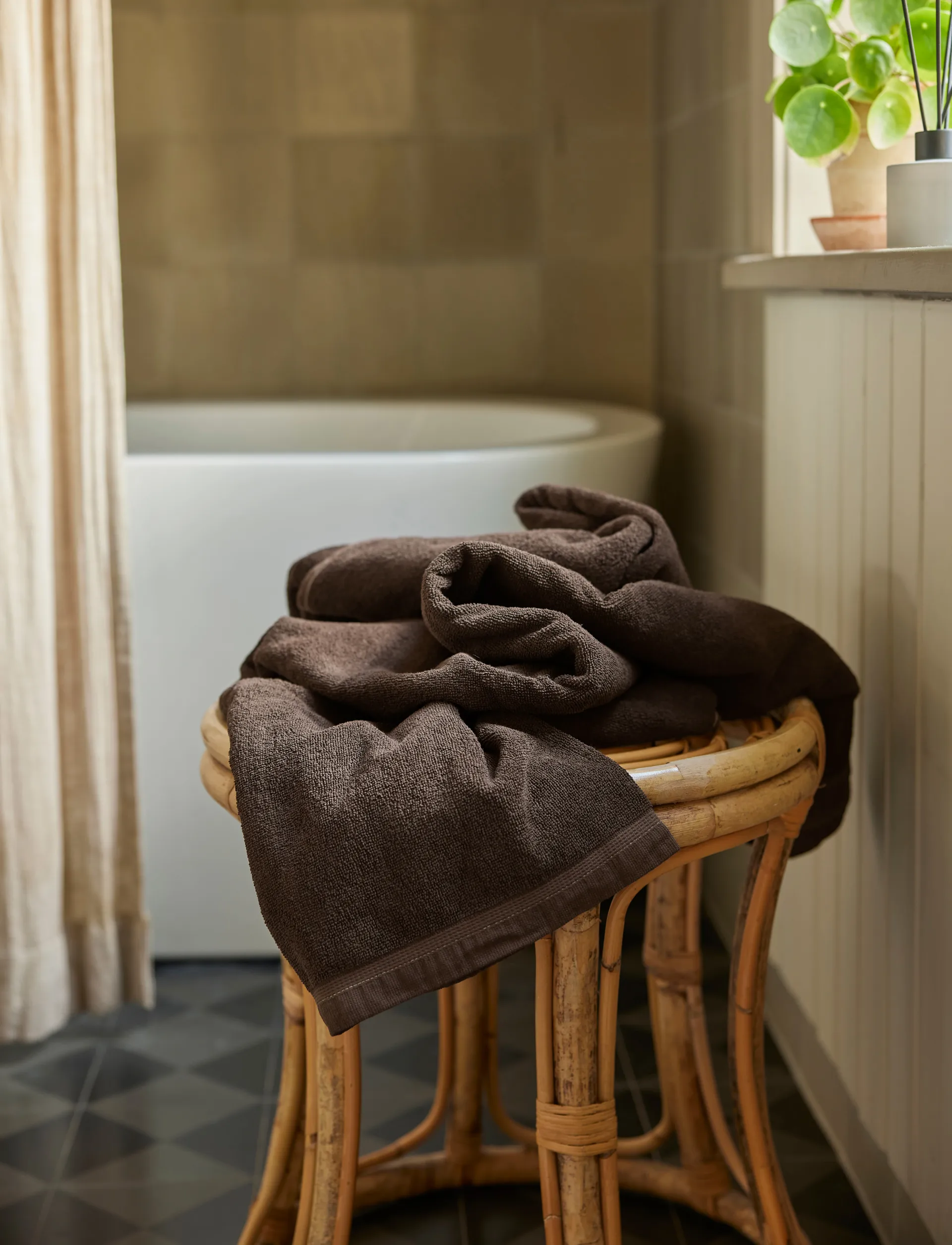 Lina håndklæde chocolat, 70x140 cm Himla