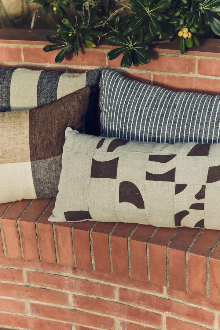 Striped monochrome pude 40x70 cm, Grey HKliving
