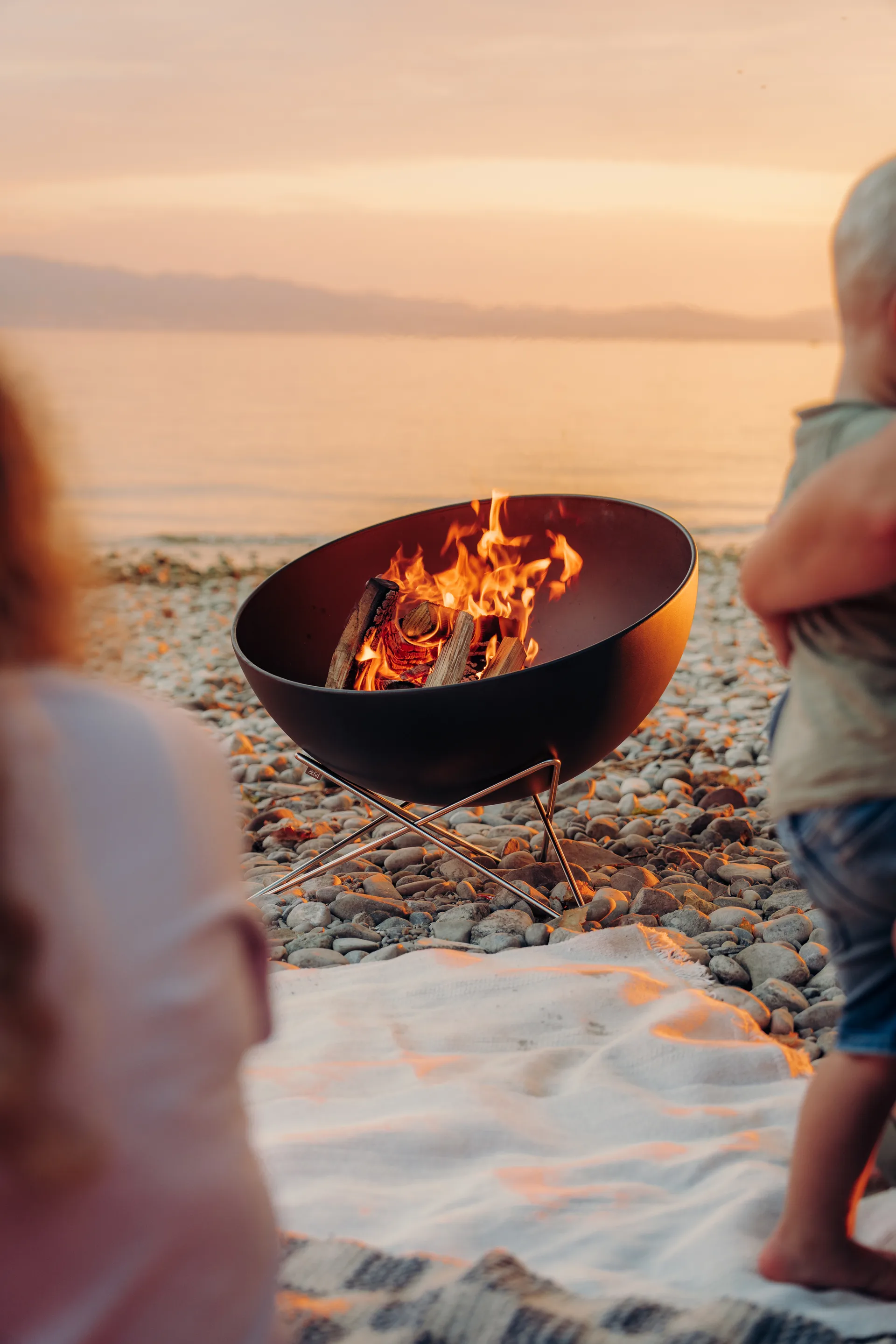 BOWL 57 ildsted, Sort-sølv, stjernestativ Höfats