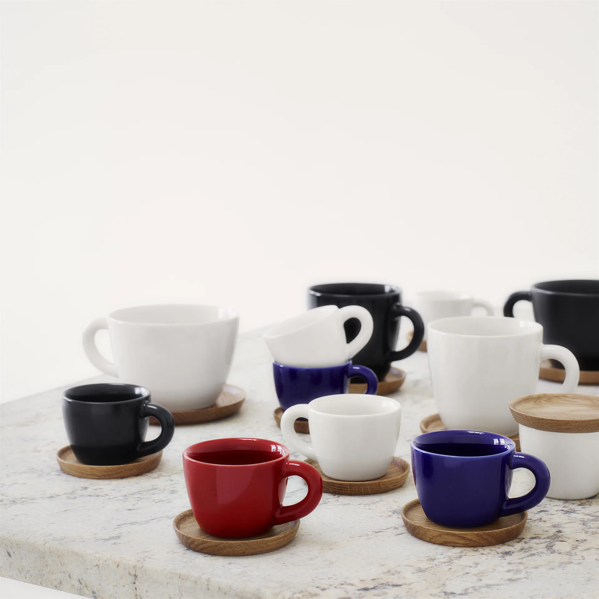 Höganäs kaffekrus og underkop 33 cl, grafitgrå mat Höganäs Keramik