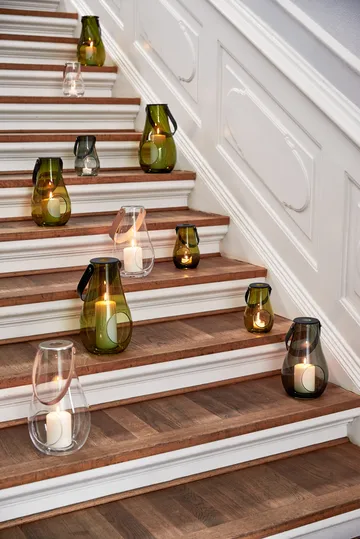 Design With Light fyrfadsstage olivengrøn - 25 cm - Holmegaard