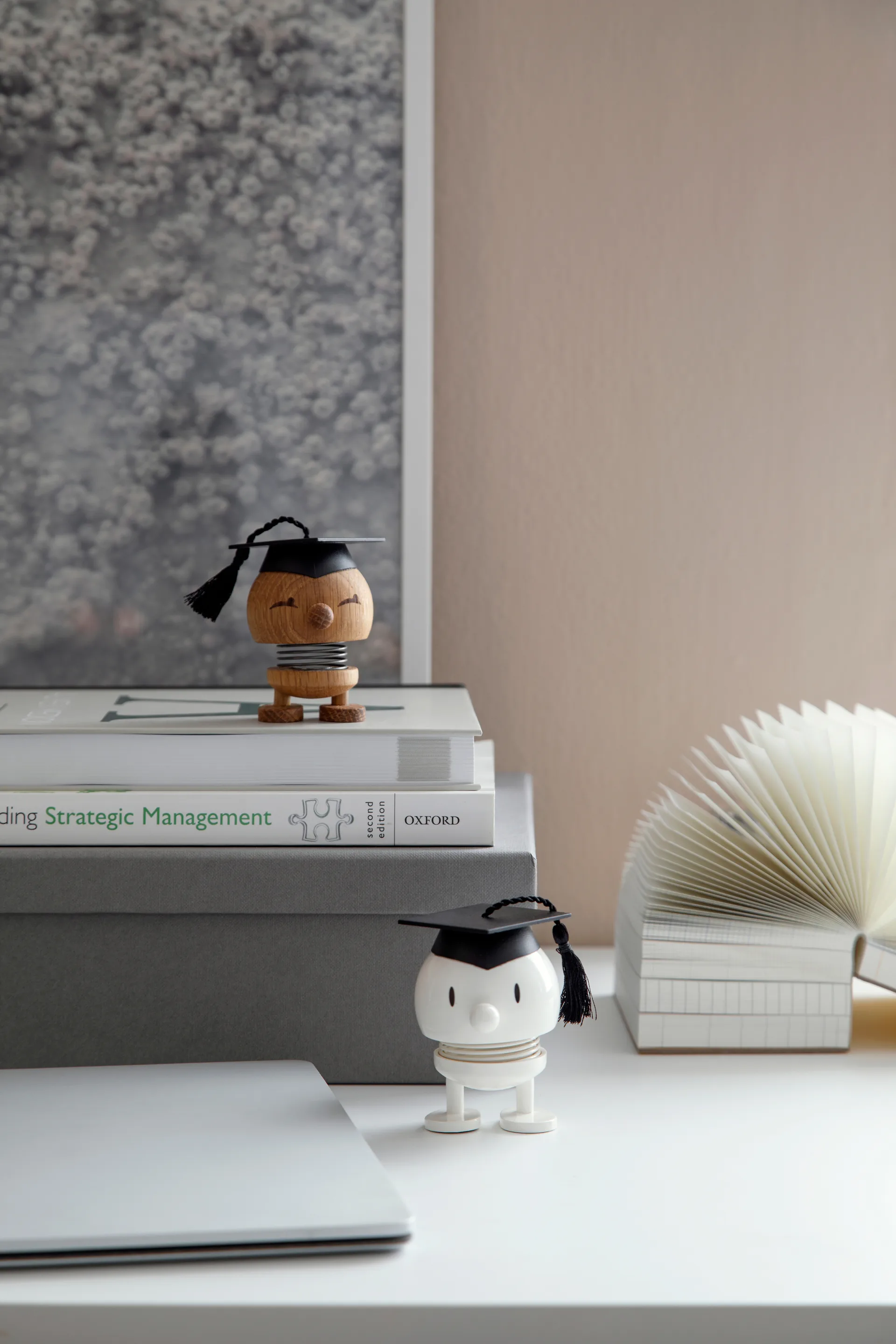 Hoptimist IQ Bumble S figur, White Hoptimist