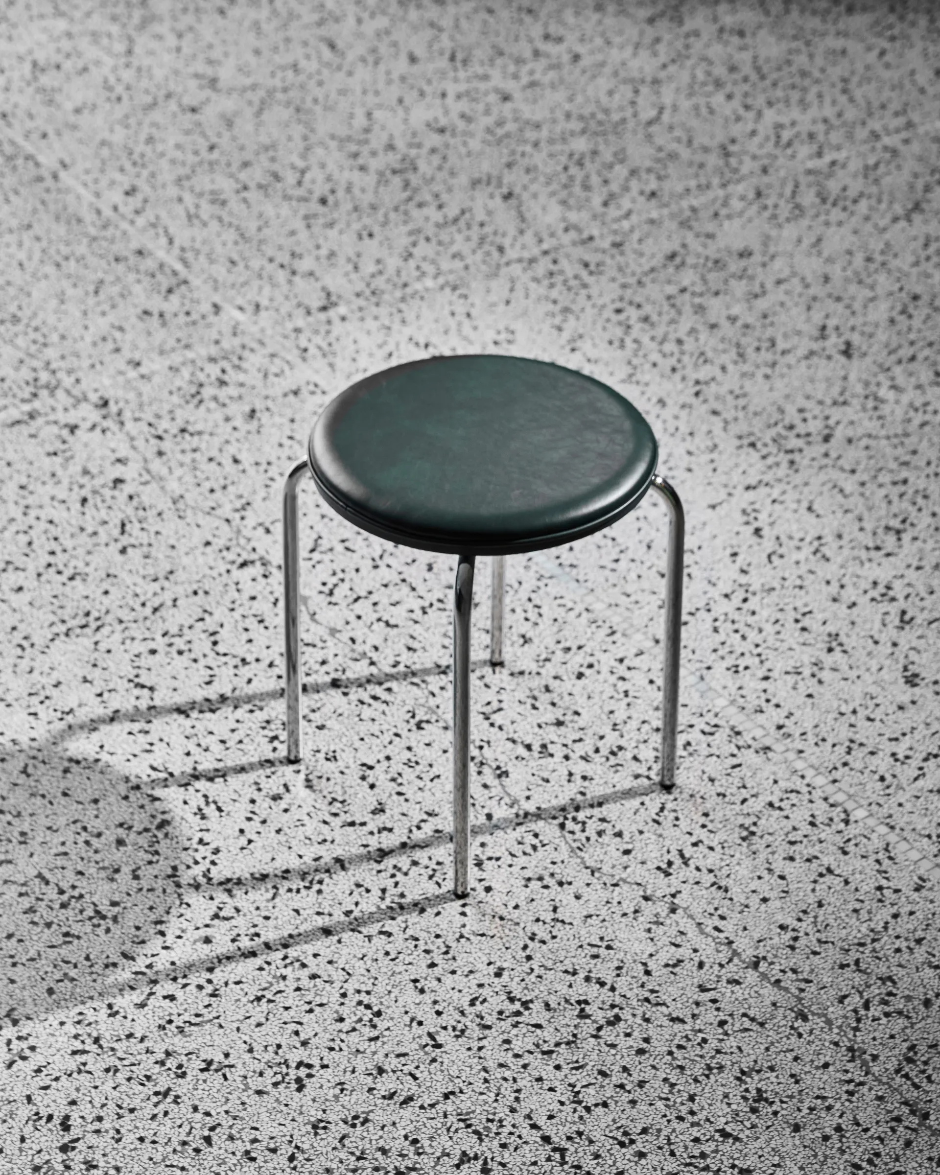 Comma skammel, Mørkegrøn House Doctor