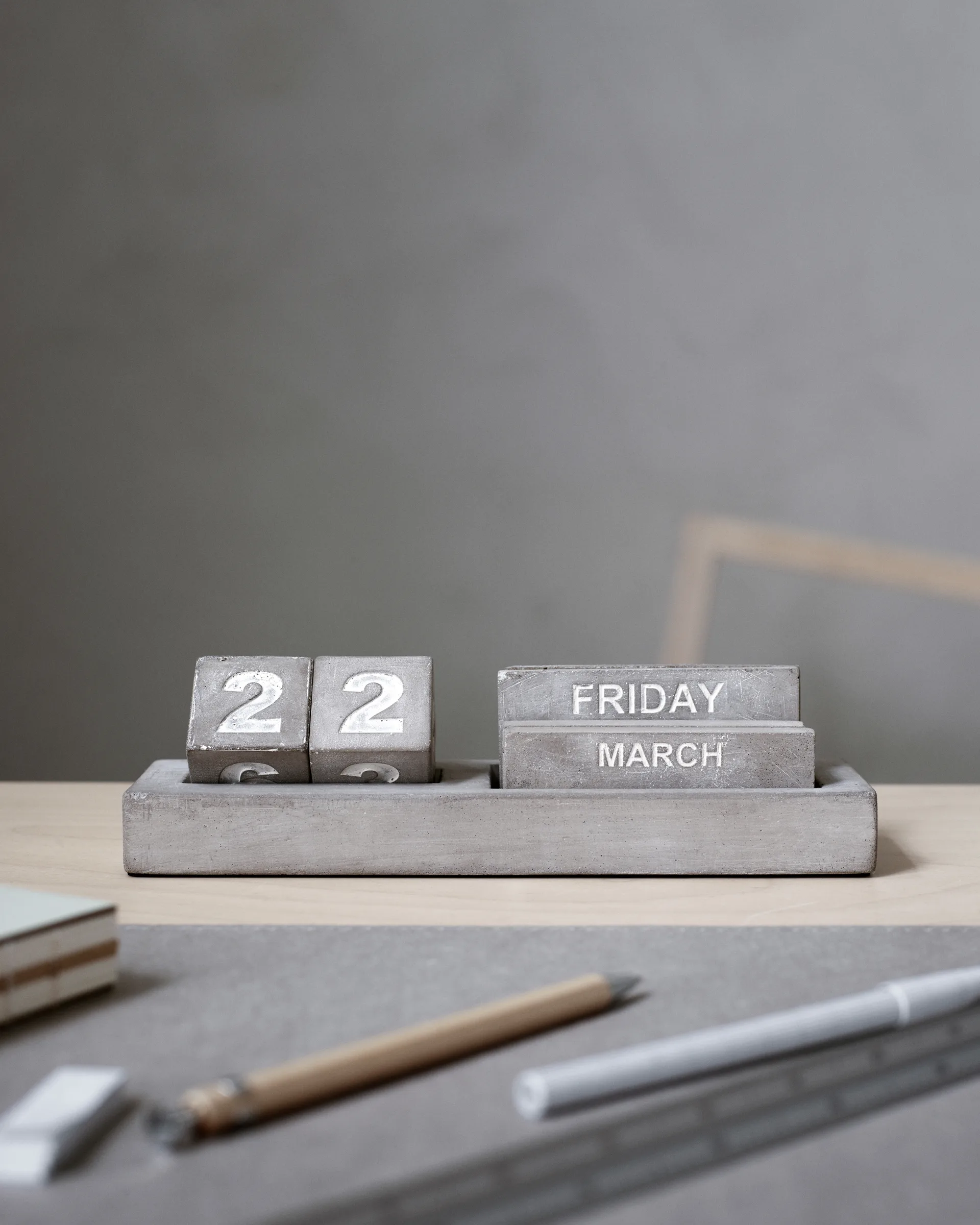 Eternity kalender, Grå House Doctor