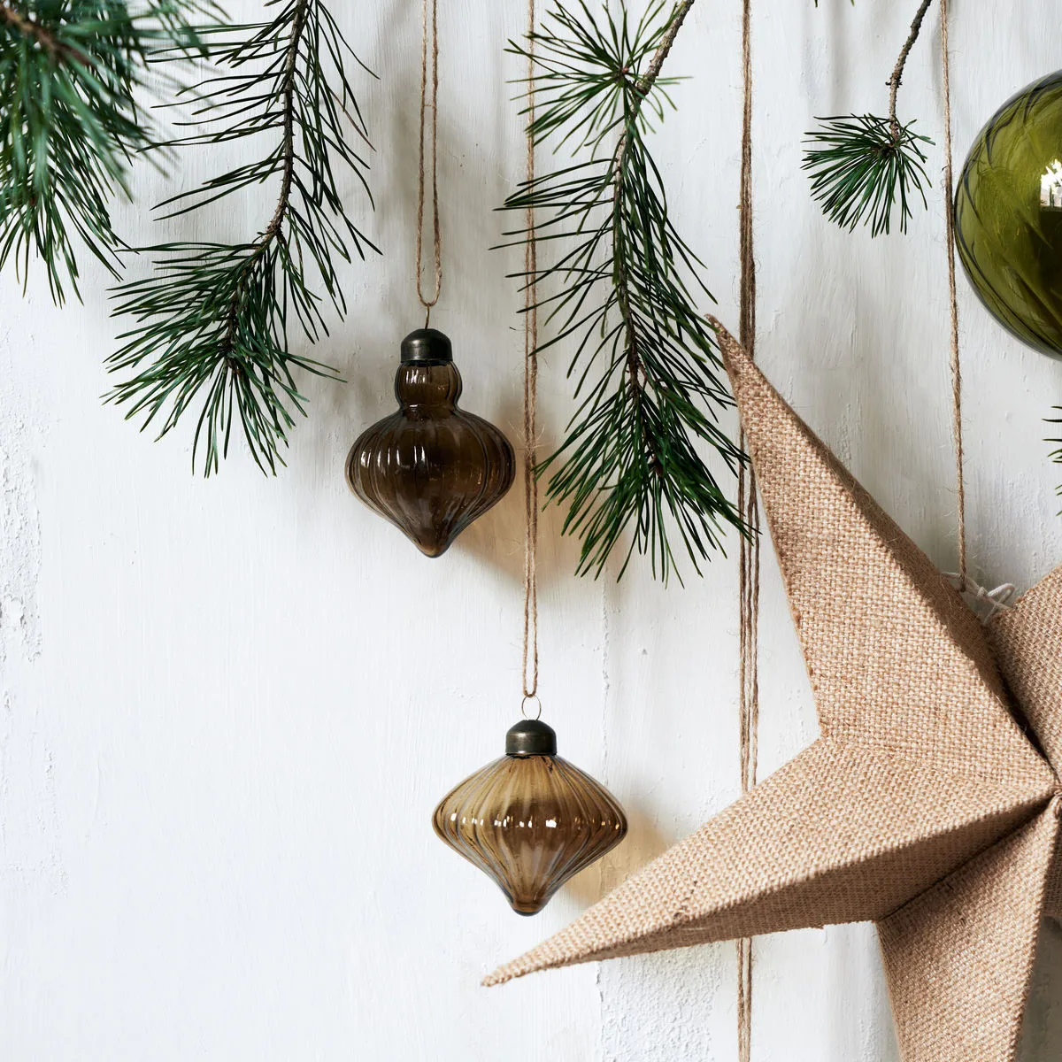 Fluted julekugle Ø6,5 cm 2 dele, Amber House Doctor