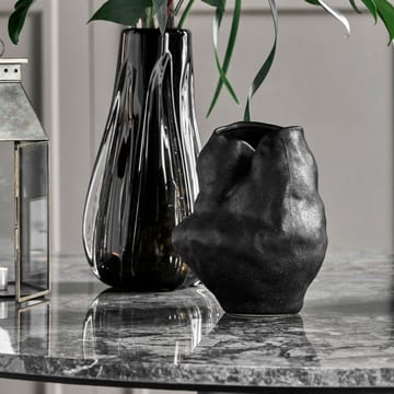 Fomu vase 20 cm - Sort - House Doctor