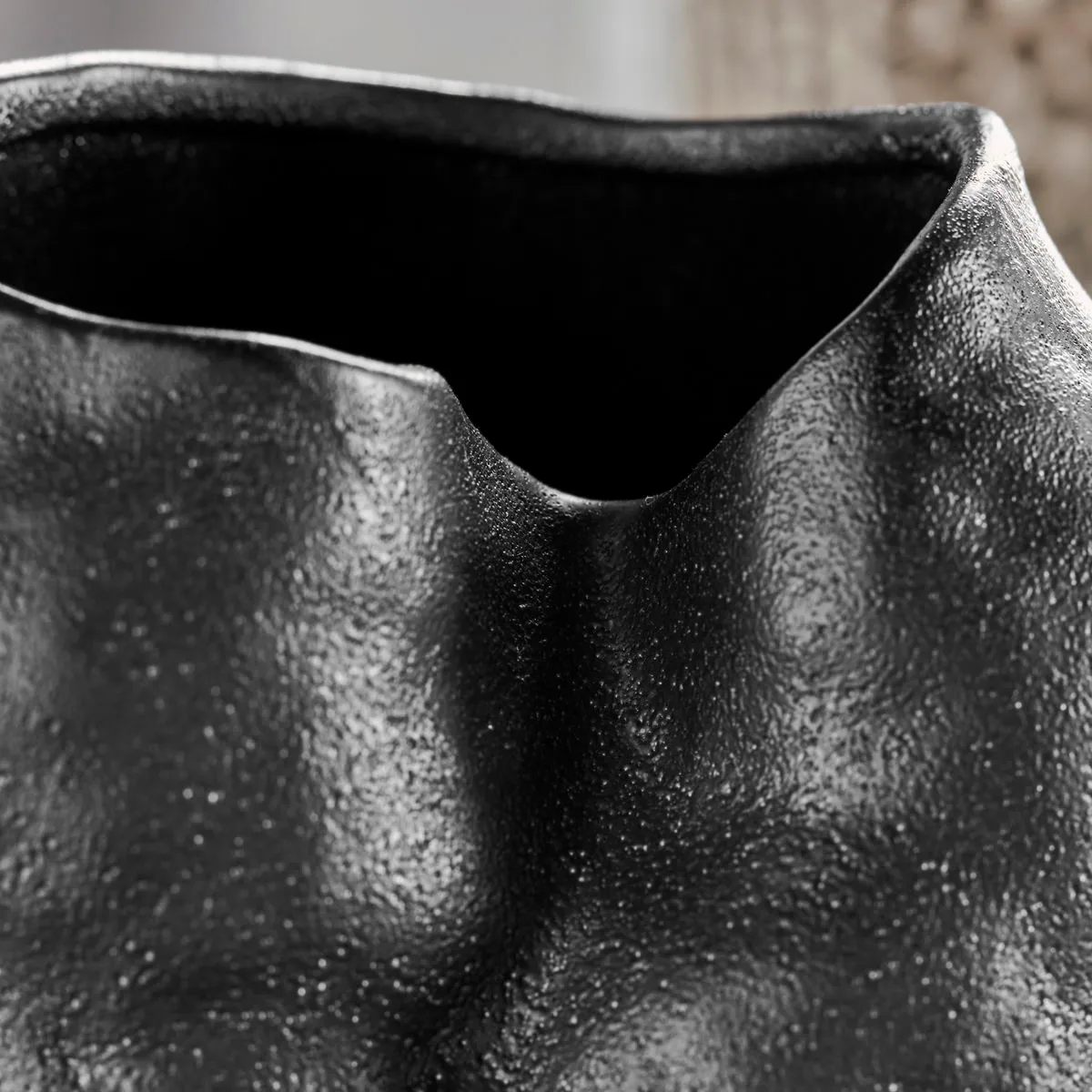 Fomu vase 20 cm, Sort House Doctor