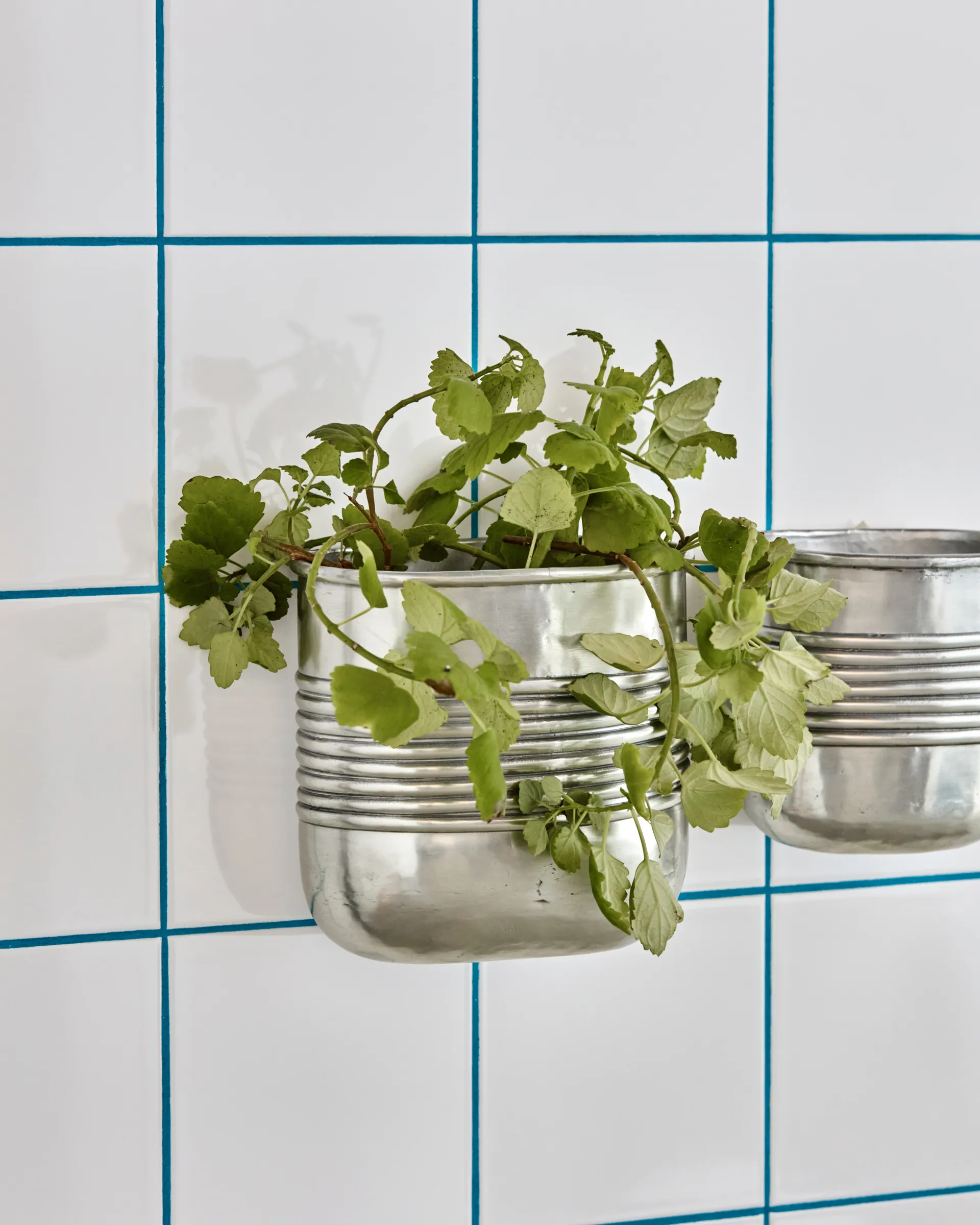 Groove urtepotte aluminium oval 2 dele, Antik sølvfinish House Doctor