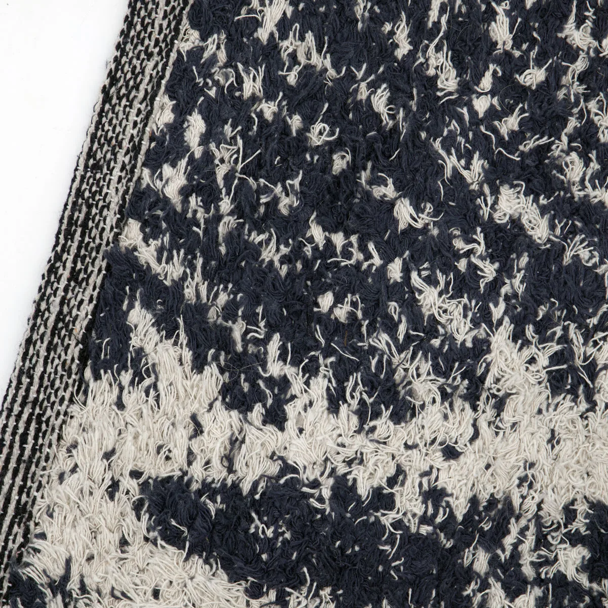 Kin tæppe, Sort-off white, 90x200 cm House Doctor