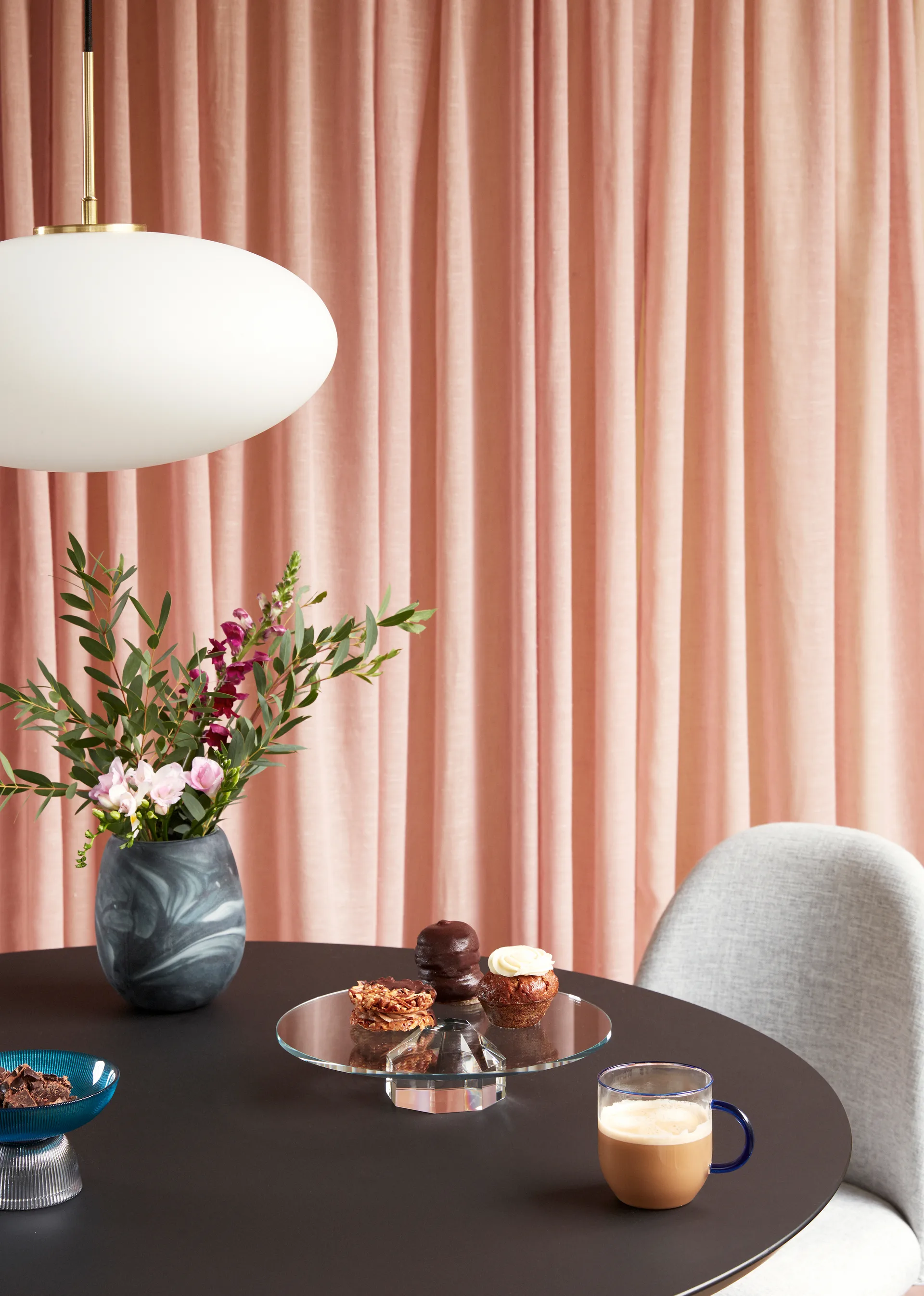 Muse Ellipse pendel, White Hübsch Interior