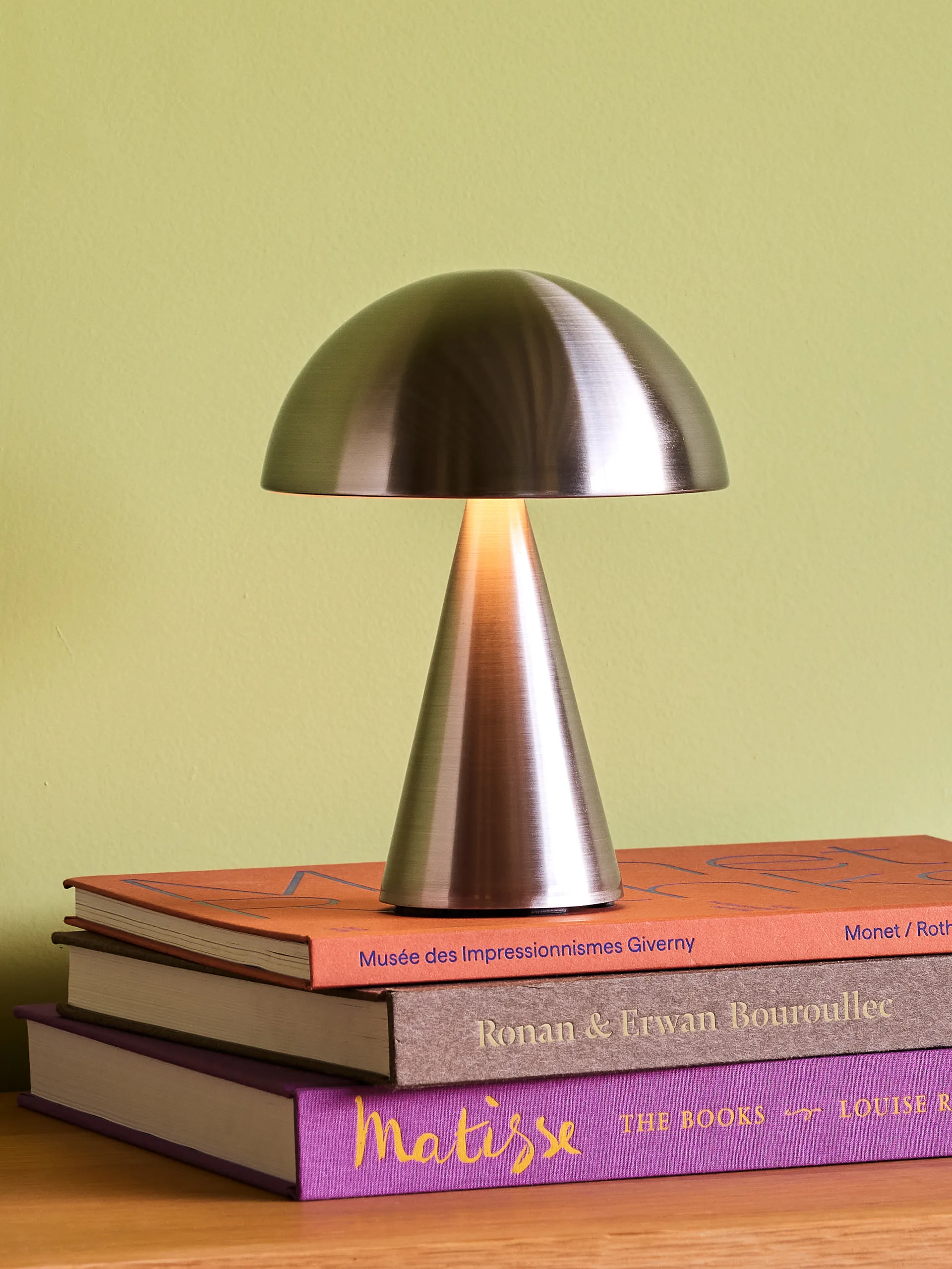 Mush portable bordlampe, Nikkel Hübsch Interior
