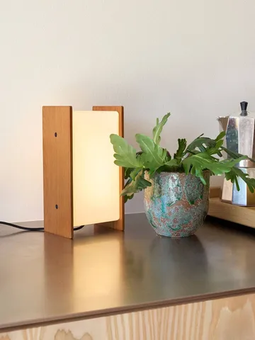 Sabi bordlampe - Eg, 13x25x10 cm - Hübsch