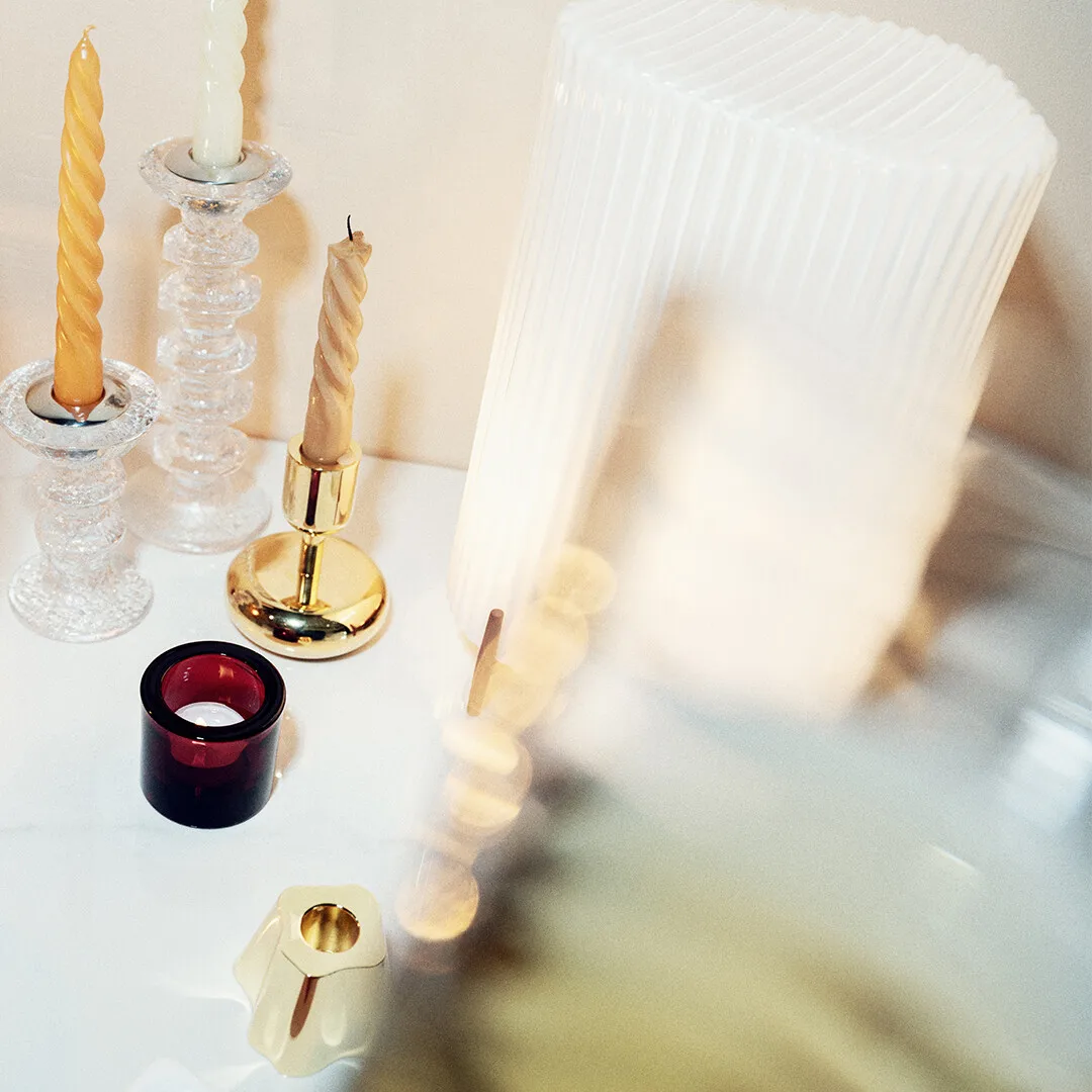 Nappula lysestage messing, lille 107 mm Iittala