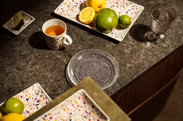 Oiva Toikka Helle A4 tallerken 21x29 cm - Ametyst - Iittala