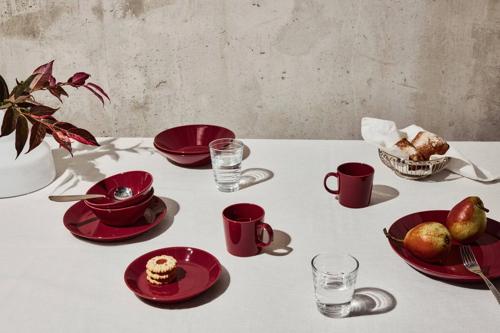 Teema tallerken Ø26 cm, Kirsebær Iittala