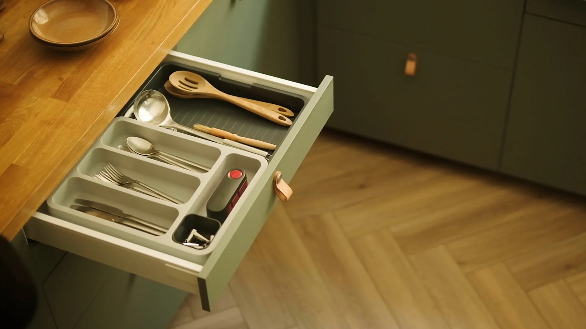 Drawerstore udtrækkelig bestikbakke 27,8 cm, Grå Joseph Joseph
