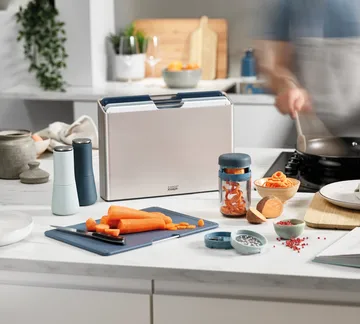 Milltop editions salt- og peberkværn 16,9 cm - Blå - Joseph Joseph