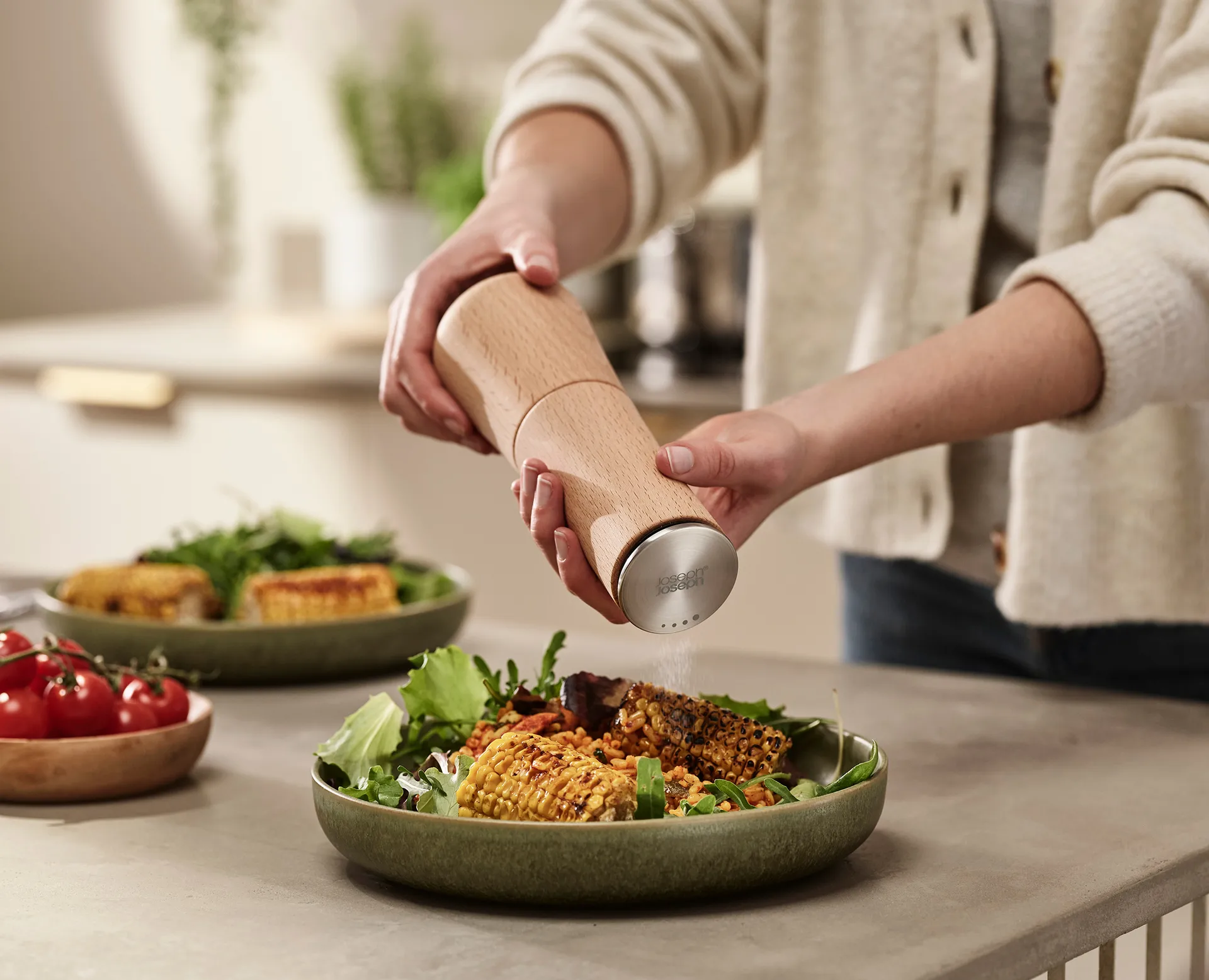 Milltop no spill saltkværn 19 cm, Bøg Joseph Joseph