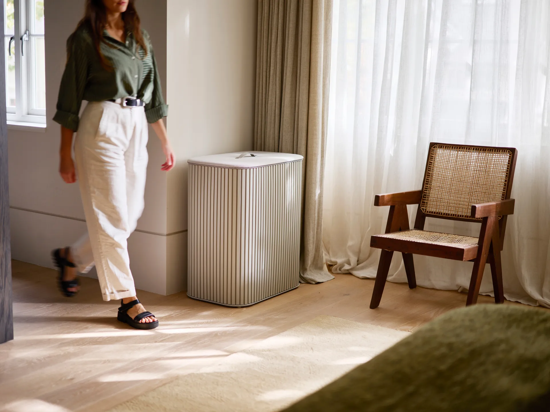 Tota Trio Luxe vasketøjskurv 90 L, Ecru Joseph Joseph