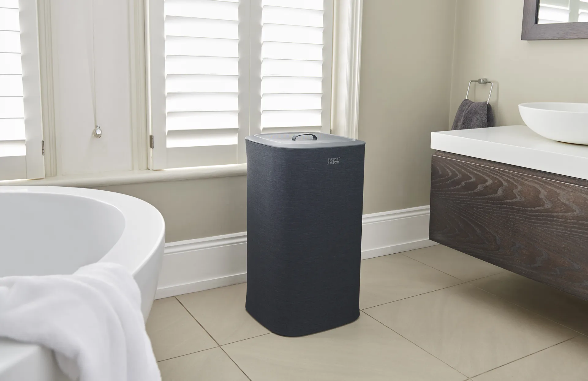 Tota vasketøjskurv 60 L, Sort Joseph Joseph