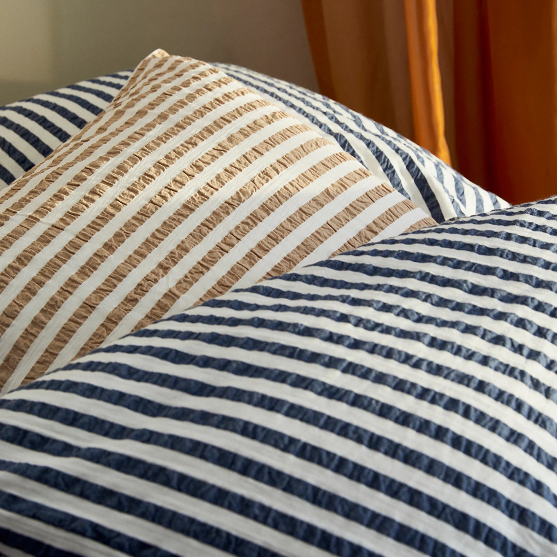 Bæk&Bølge Lines pudebetræk 60x63 cm, Sand/Hvid Juna