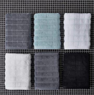 Tiles håndklæde 40 x 60 cm - sort - Juna