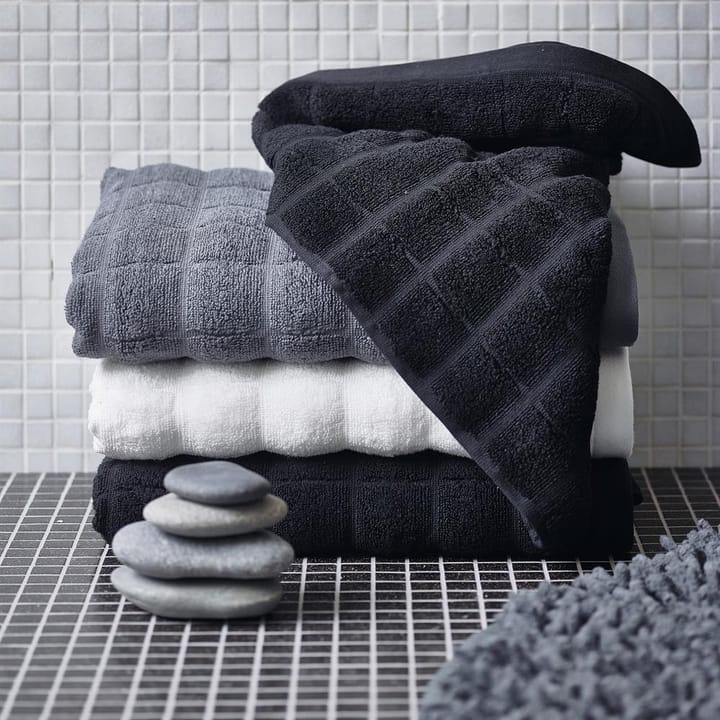 Tiles håndklæde 40 x 60 cm - sort - Juna