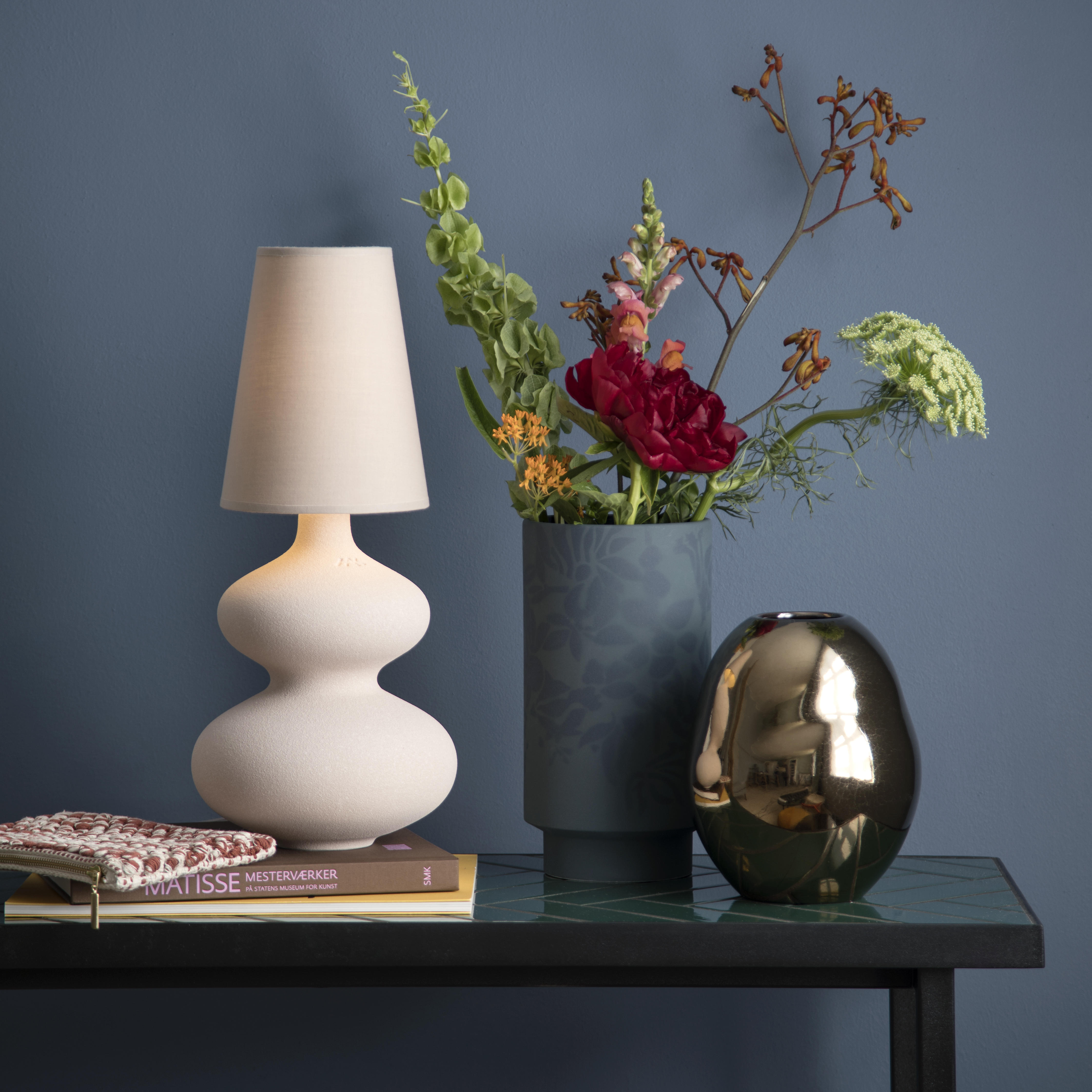 stof Anholdelse dom Balustre bordlampe 43,5 cm fra Kähler - NordicNest.dk