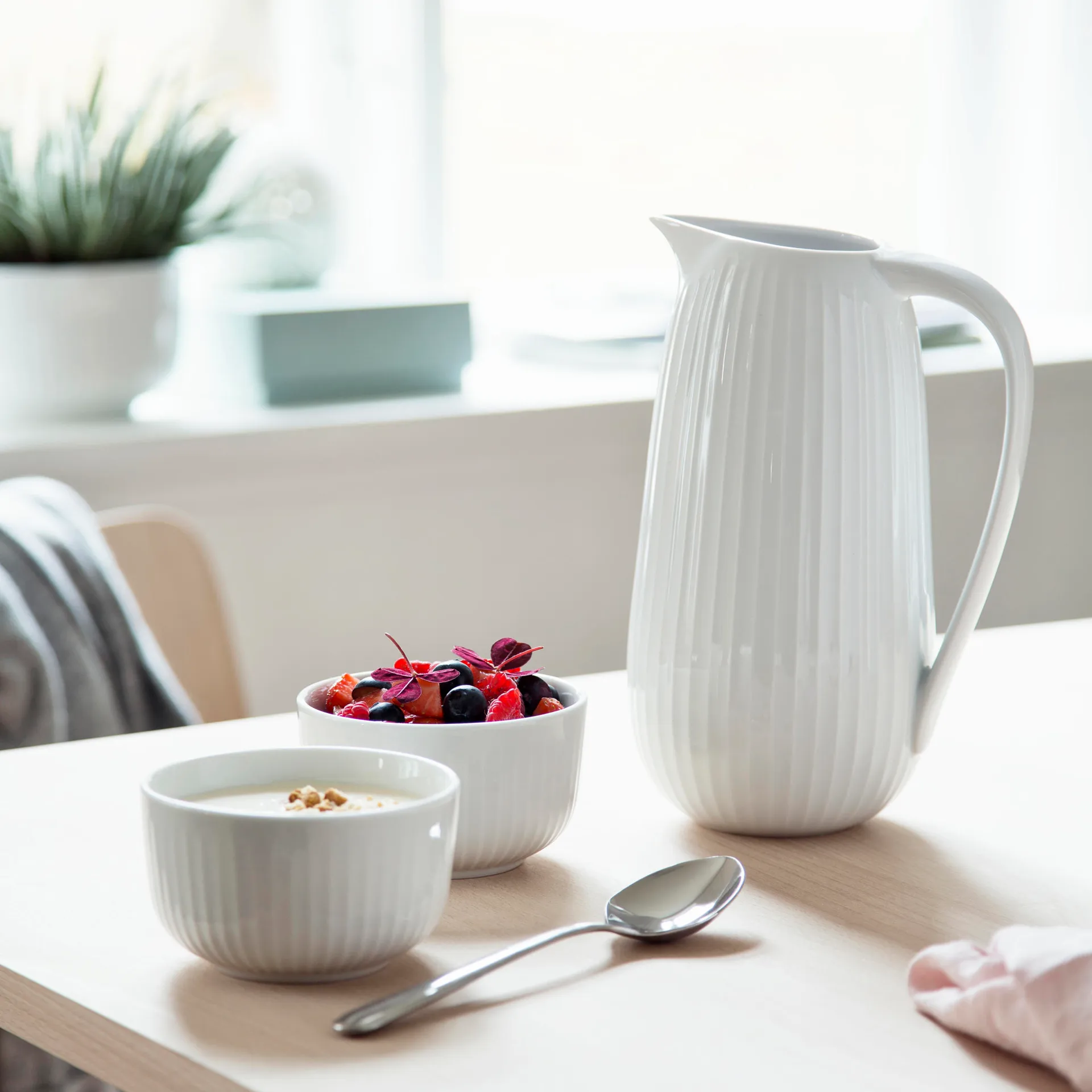 Hammershøi kande, hvid Kähler